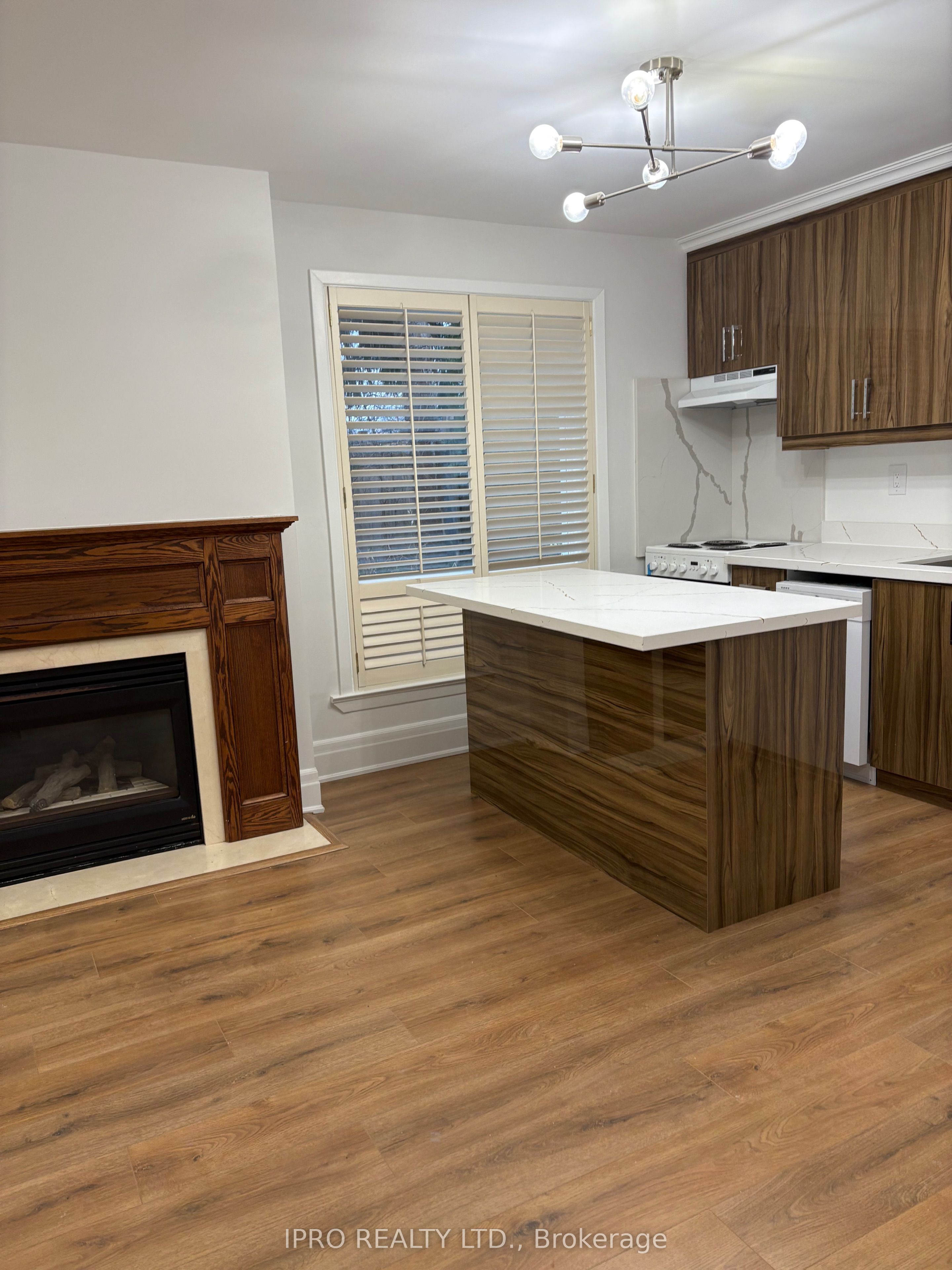 21 Drury Lane Property Photo