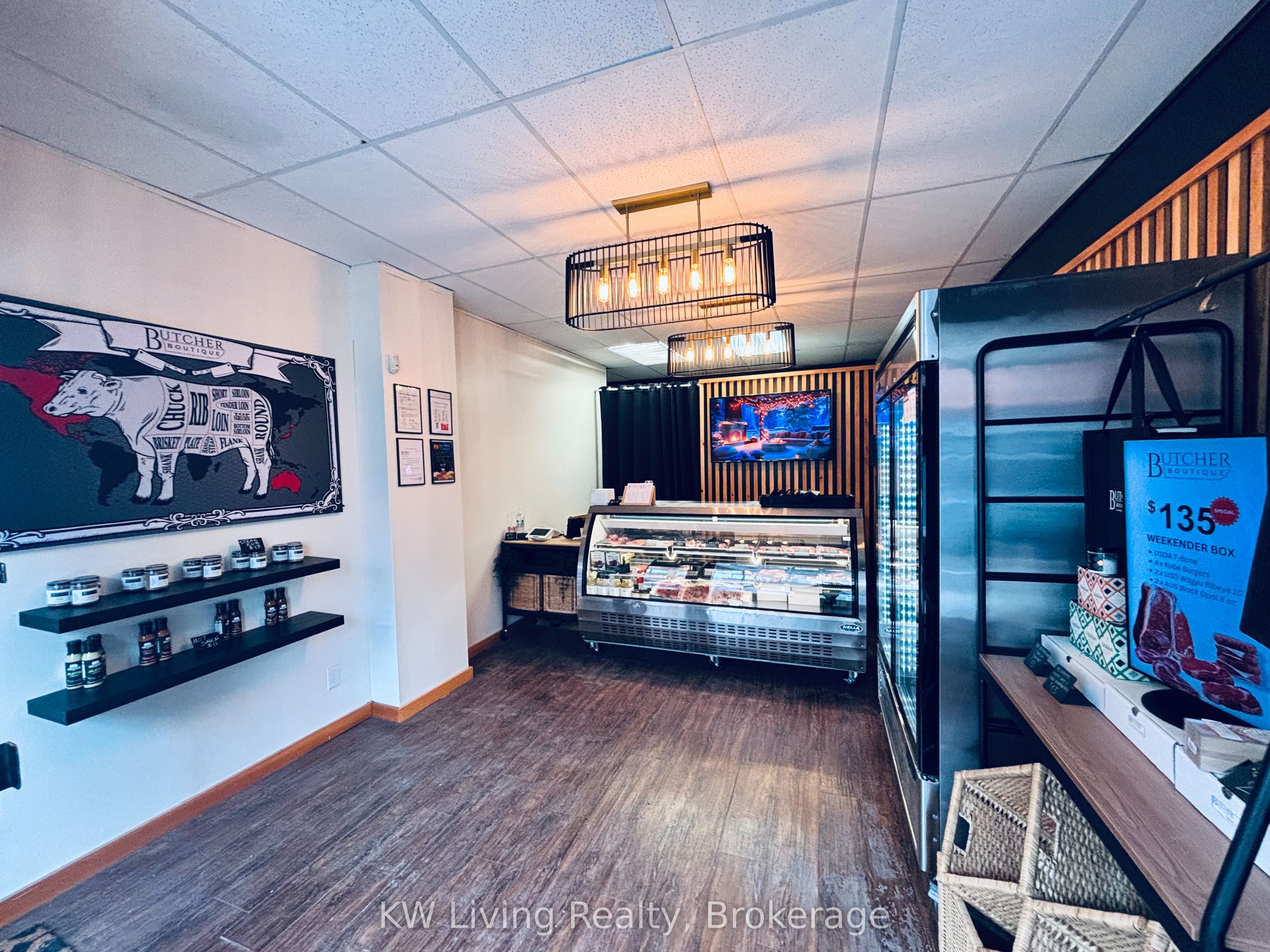#ground - 2245 Dundas Street Property Photo 3