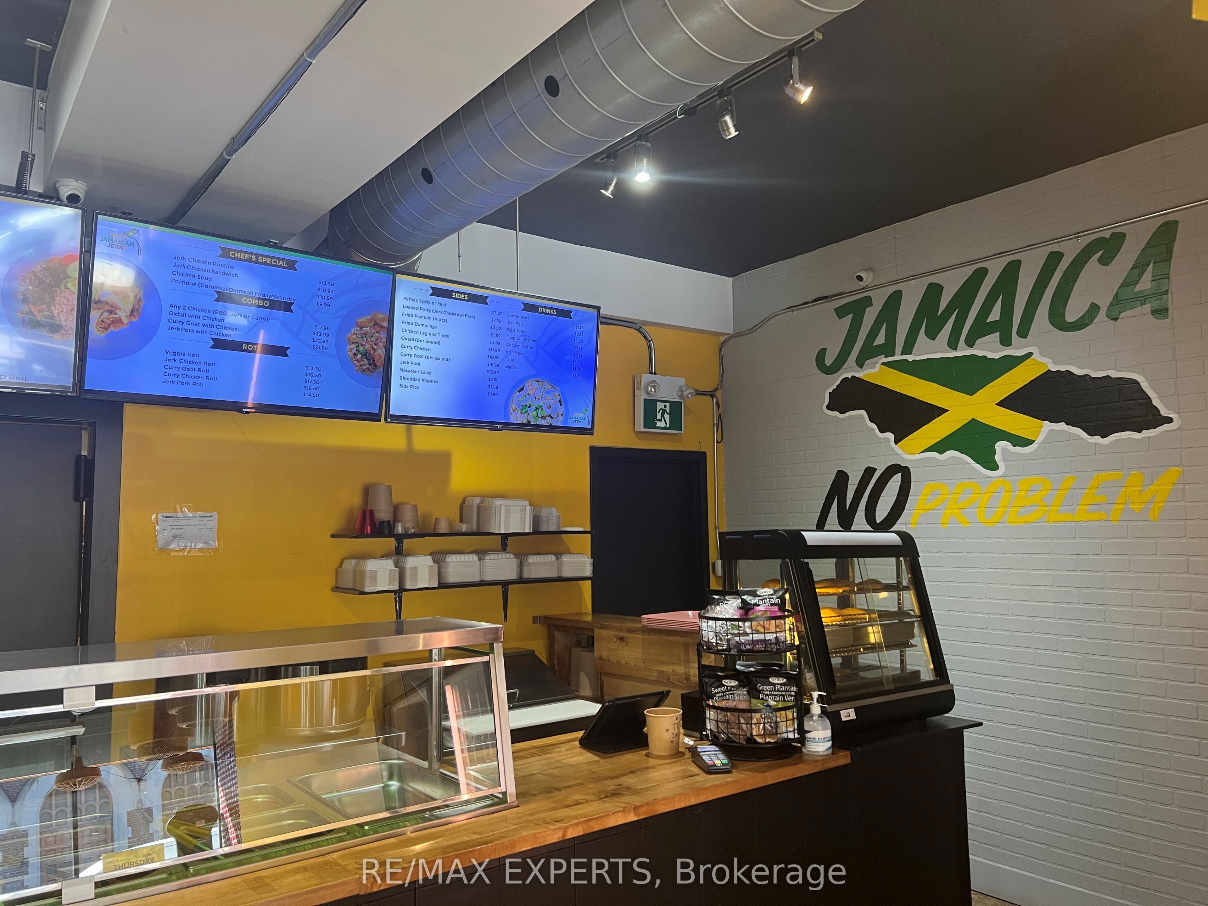 1030 Bloor Street Property Photo 6