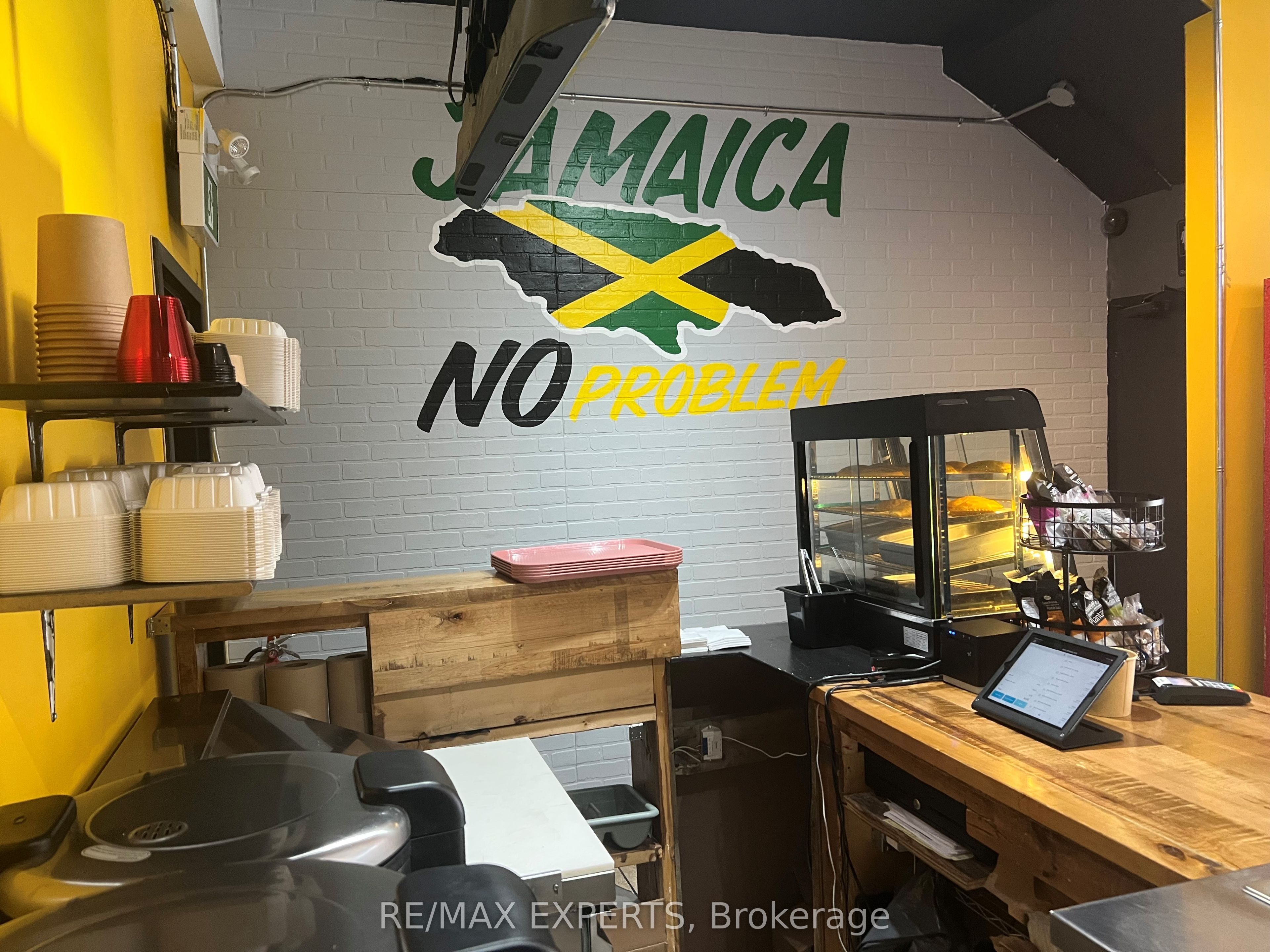 1030 Bloor Street Property Photo 9