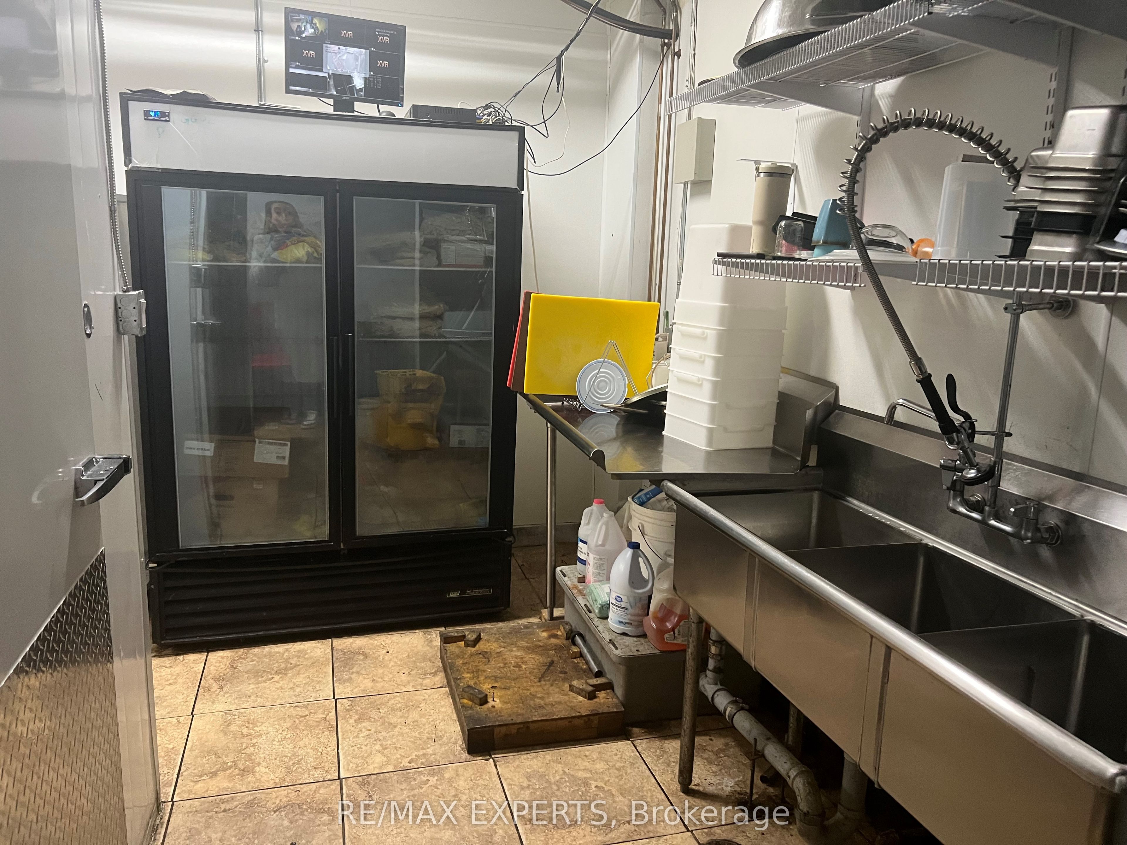 1030 Bloor Street Property Photo 10