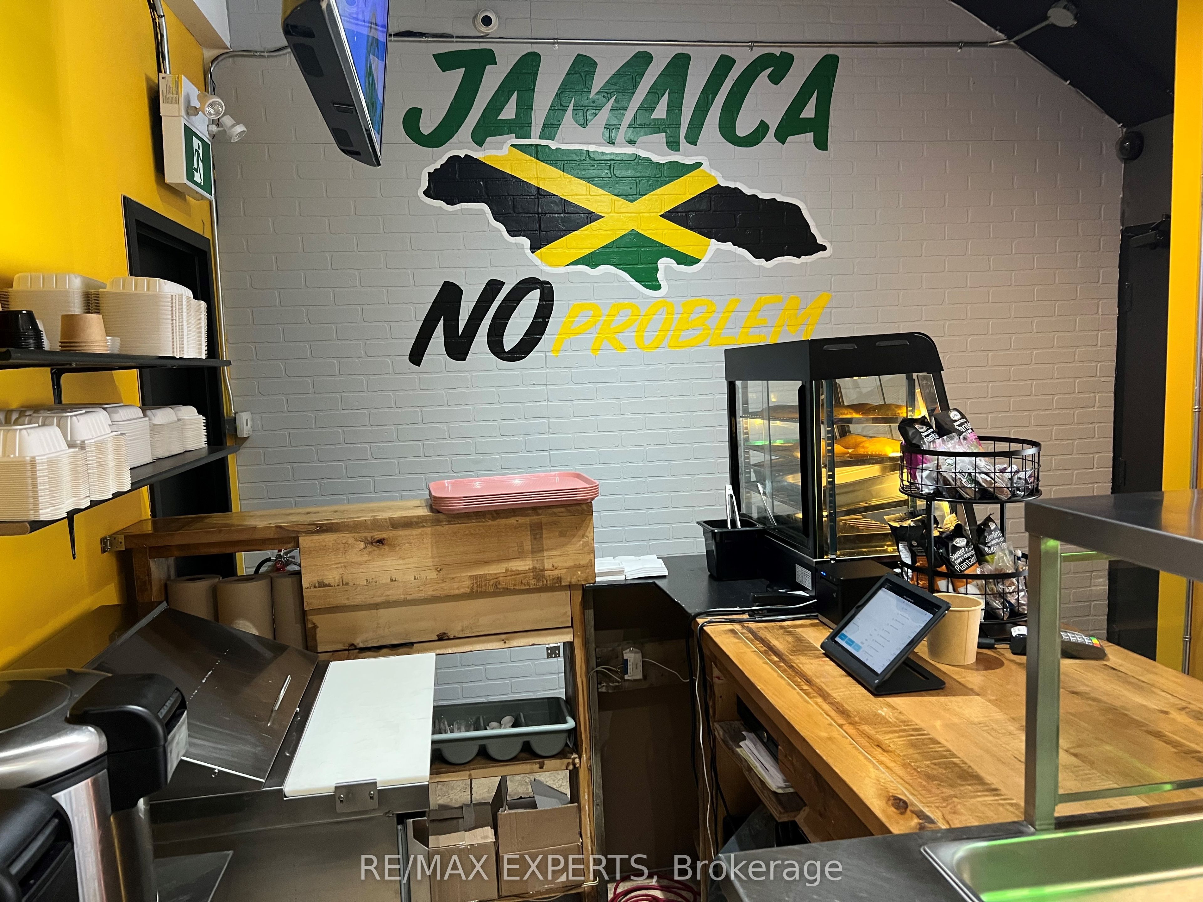 1030 Bloor Street Property Photo 15