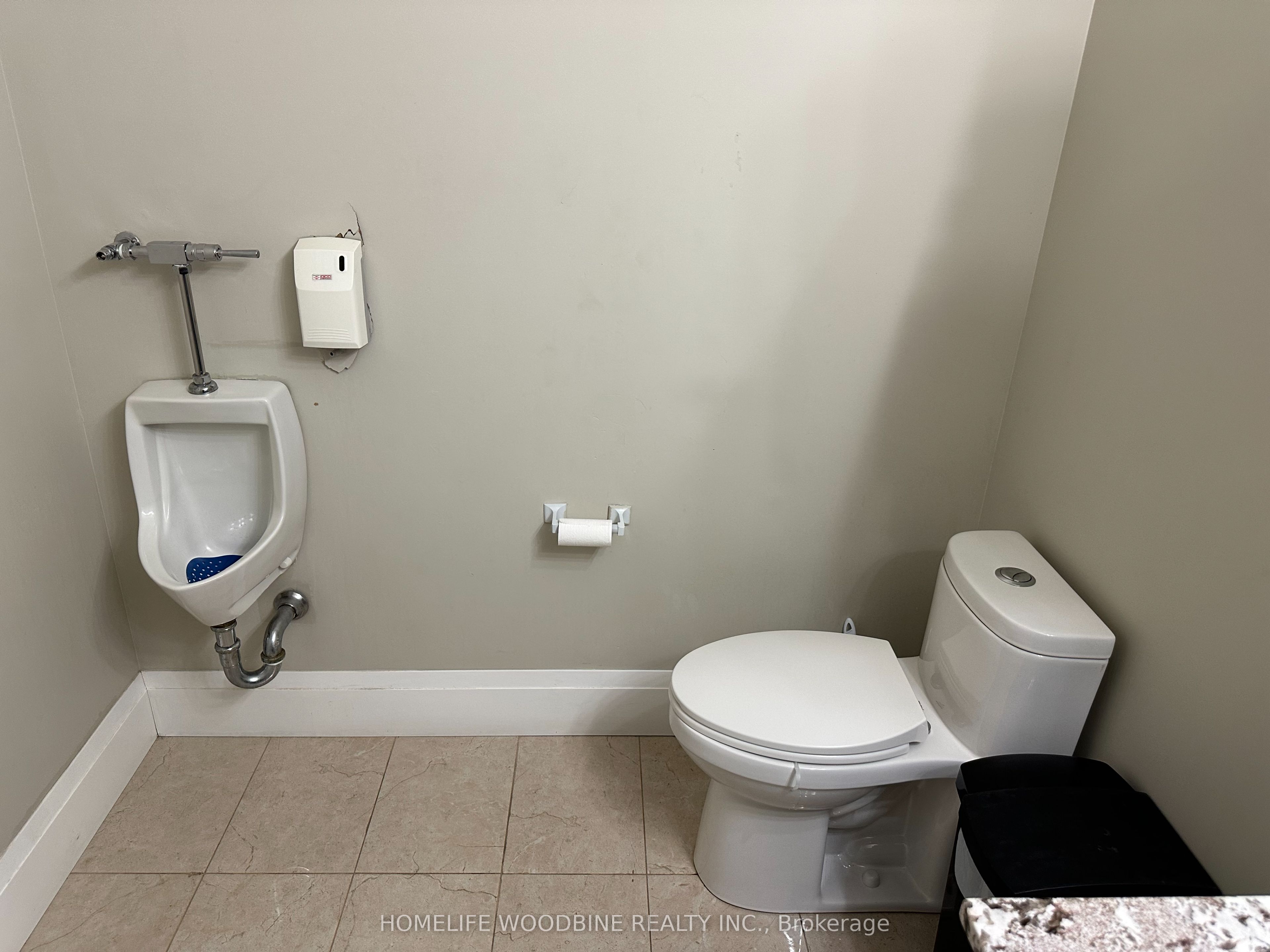 #19 - 5225 Orbitor Drive Property Photo 10