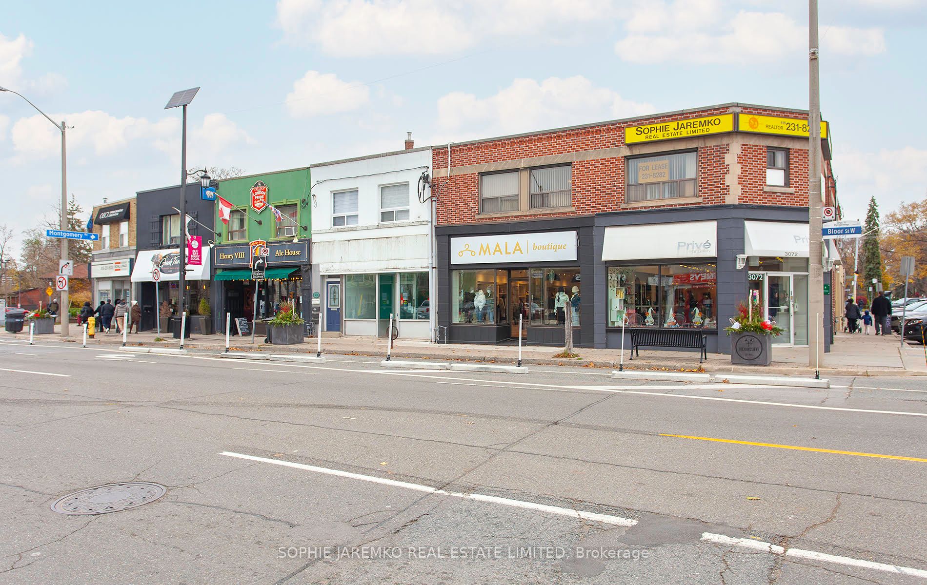 3076 Bloor Street Property Photo 2