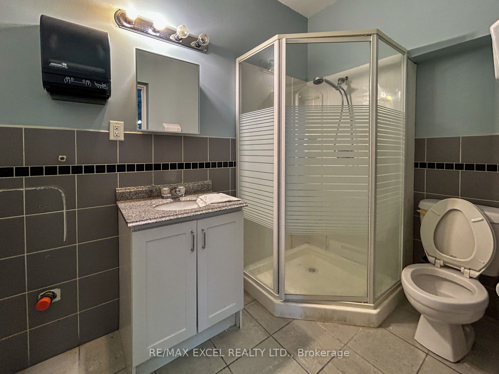 31 Milford Avenue Property Photo 6