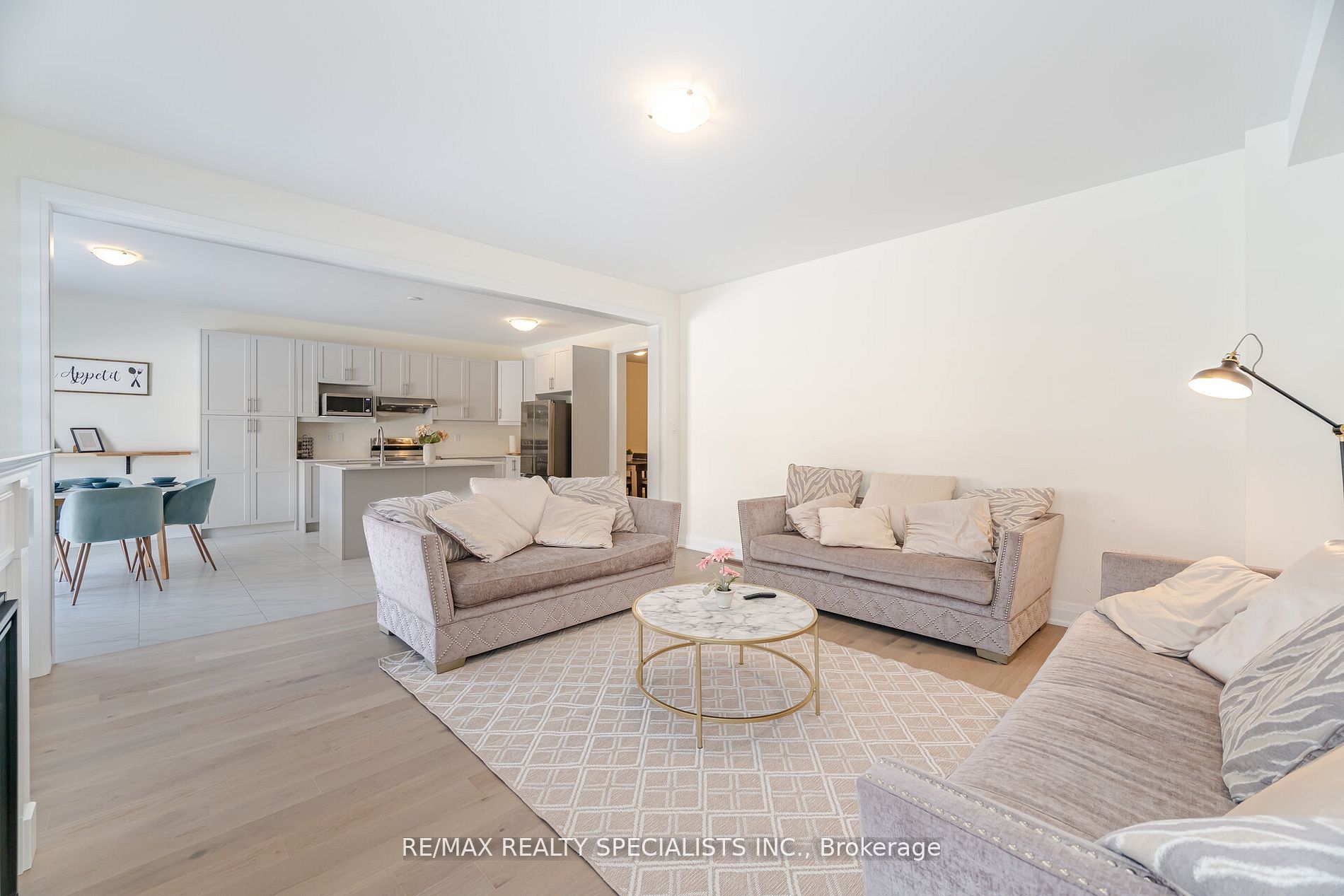 18 Eastman Drive Property Photo 14