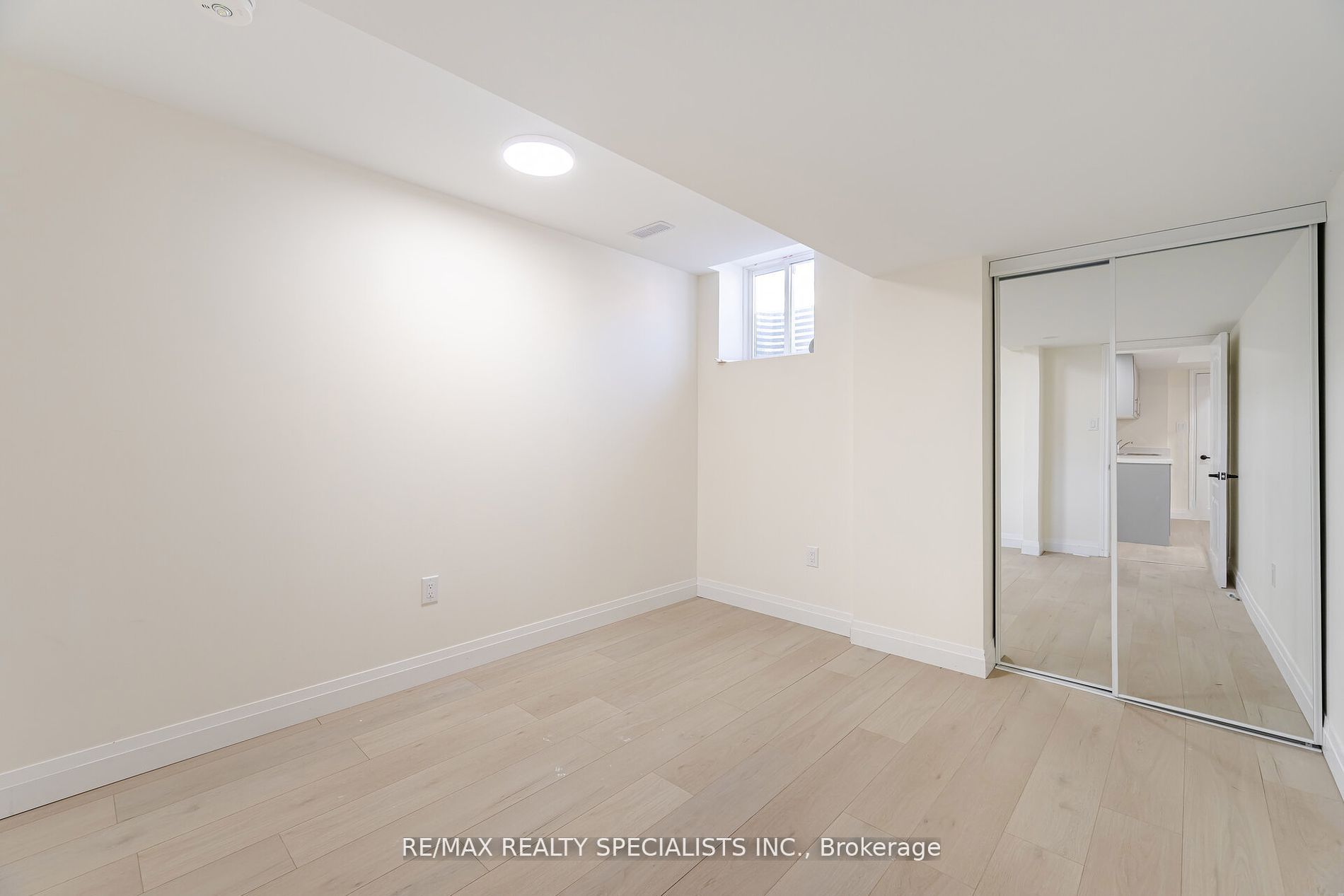 18 Eastman Drive Property Photo 34