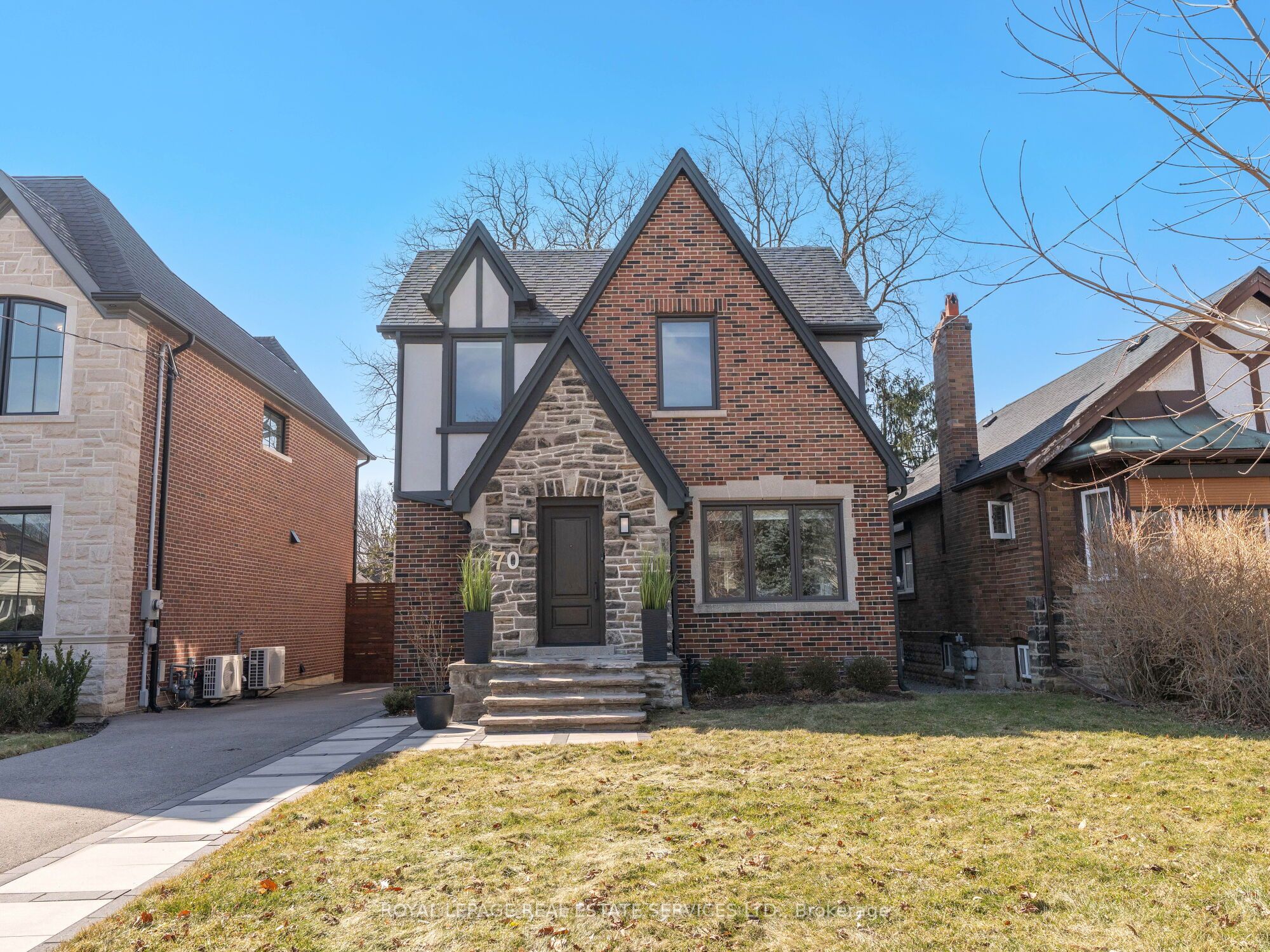 Toronto W07 Real Estate Listings Main Image