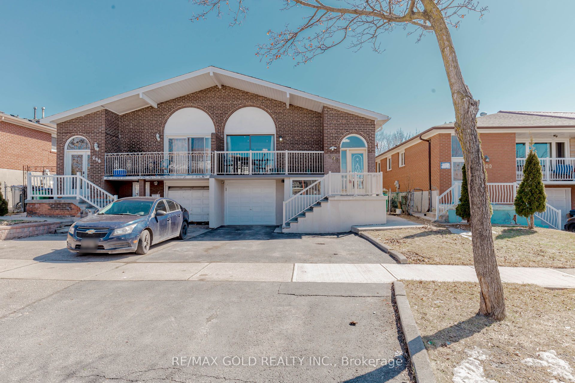 298 Royal Salisbury Way Property Photo 1