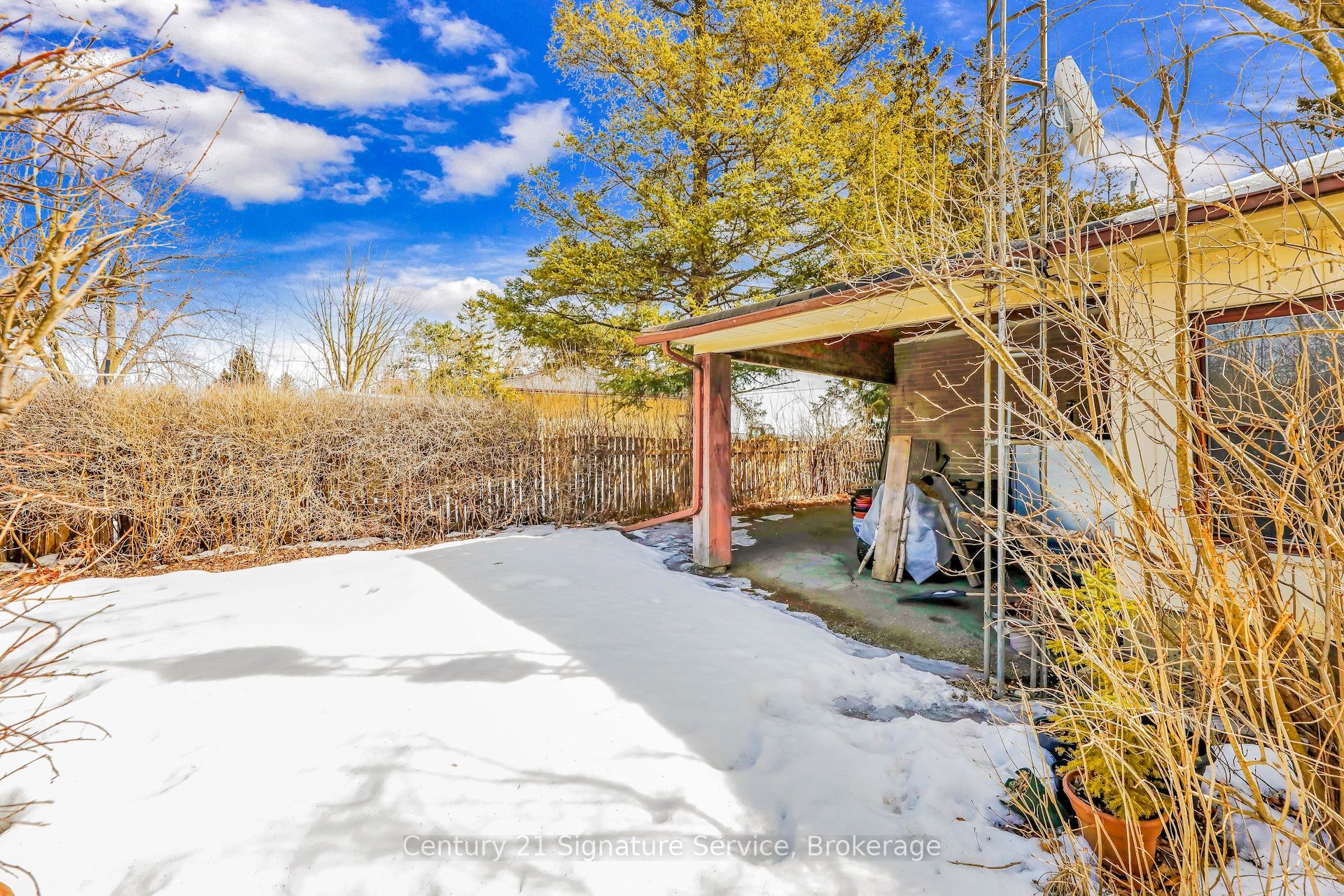 8026 Mayfield Road Property Photo 37