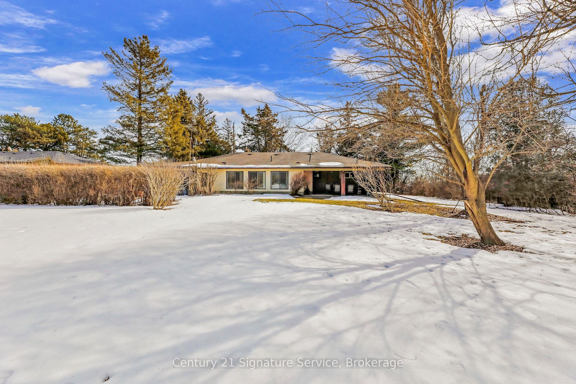 8026 Mayfield Road Property Photo 38