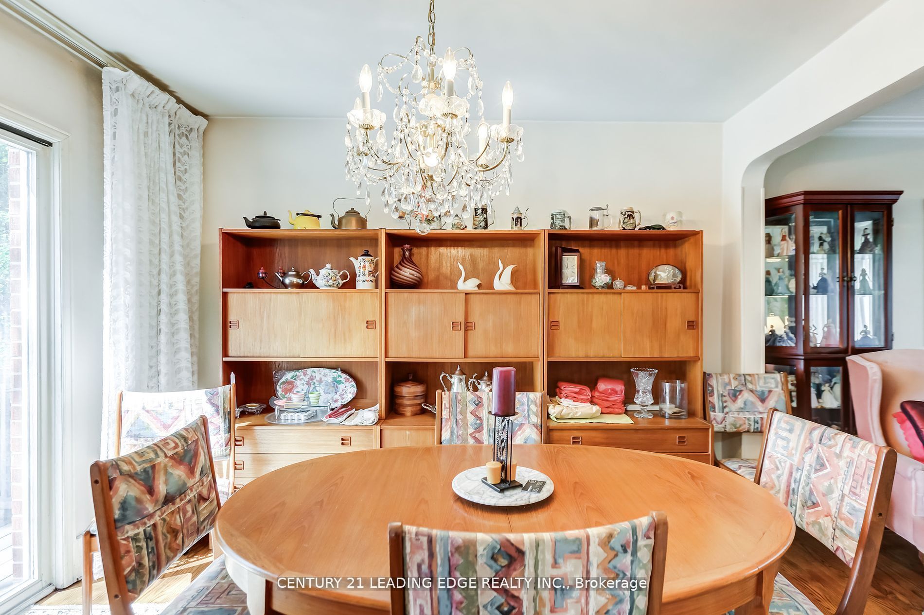 19 Royaleigh Avenue Property Photo 7