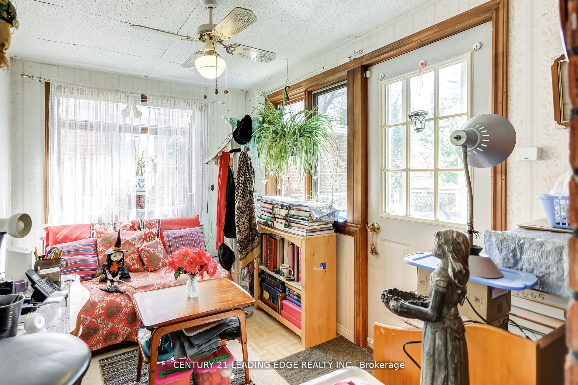 19 Royaleigh Avenue Property Photo 12