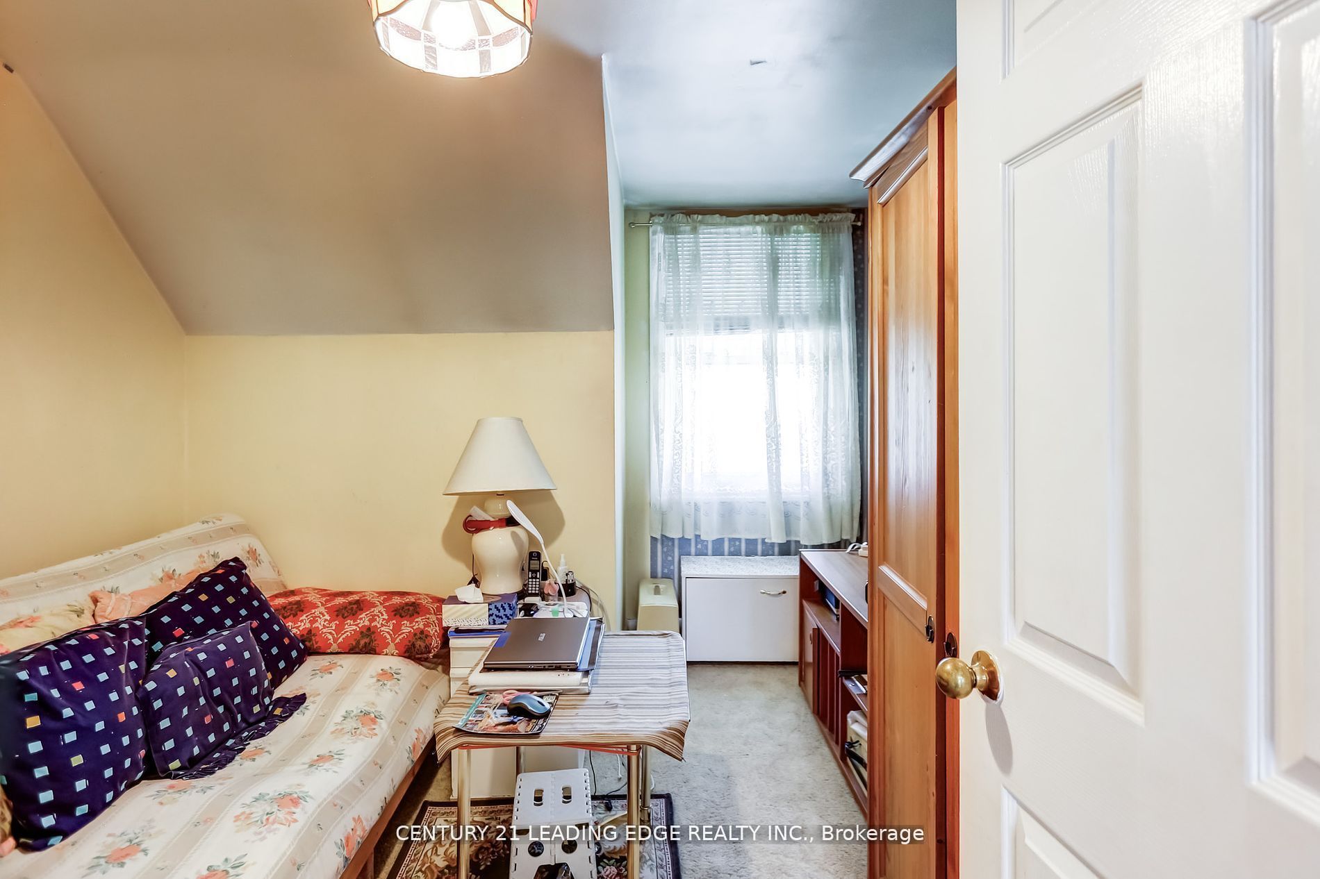 19 Royaleigh Avenue Property Photo 17
