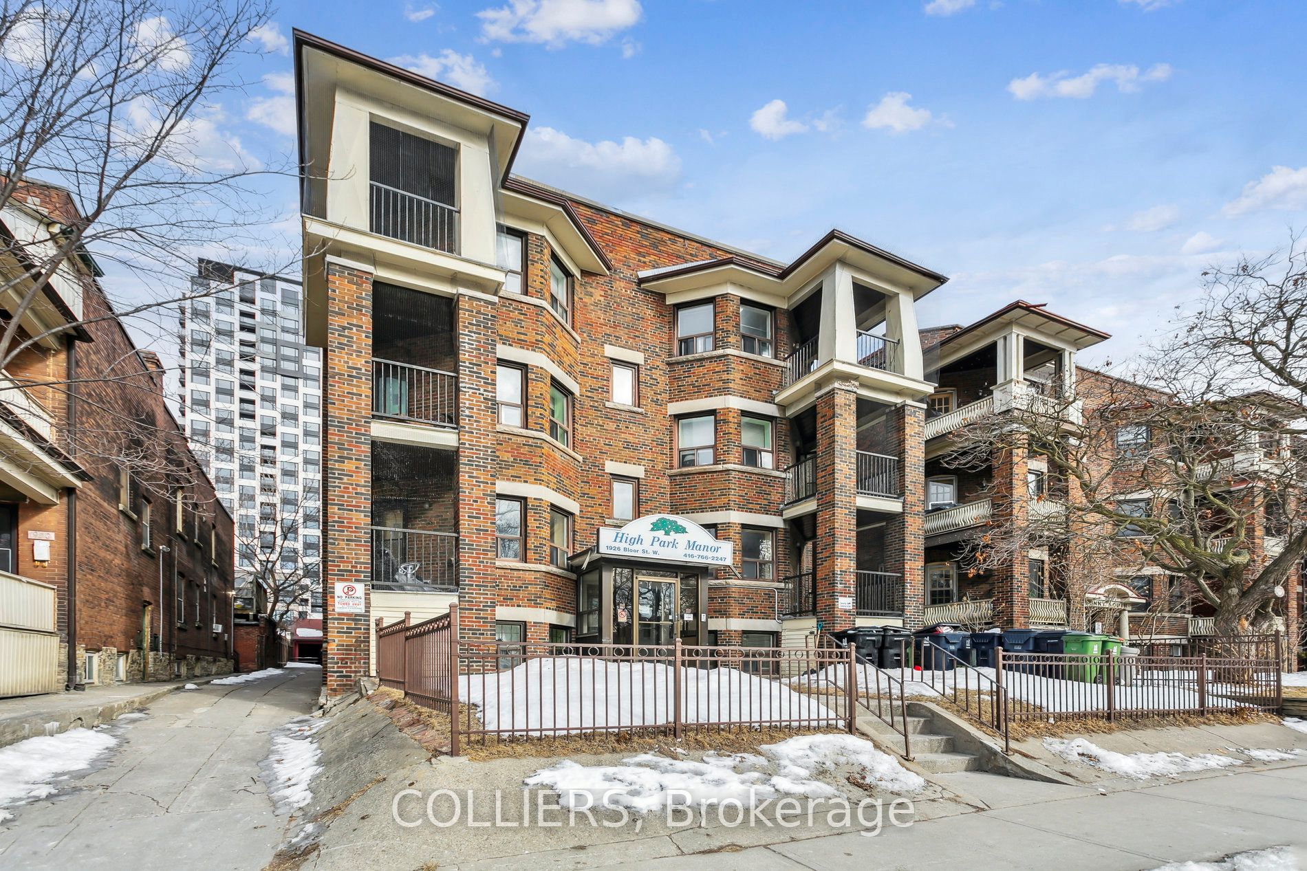 1926 Bloor Street Property Photo 2