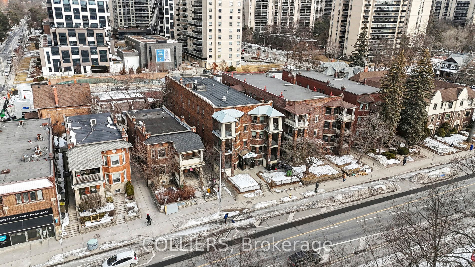 1926 Bloor Street Property Photo 14