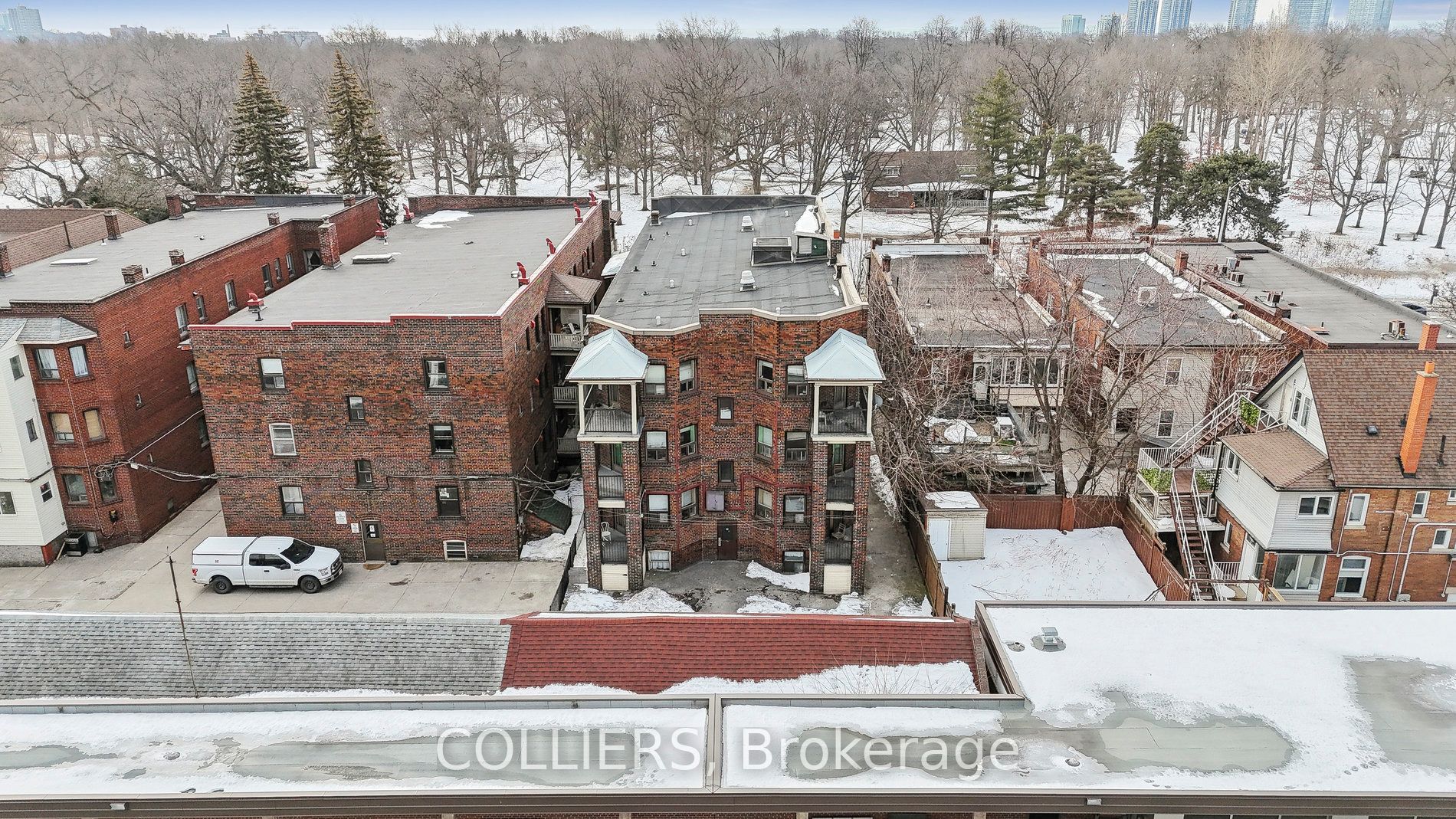 1926 Bloor Street Property Photo 15