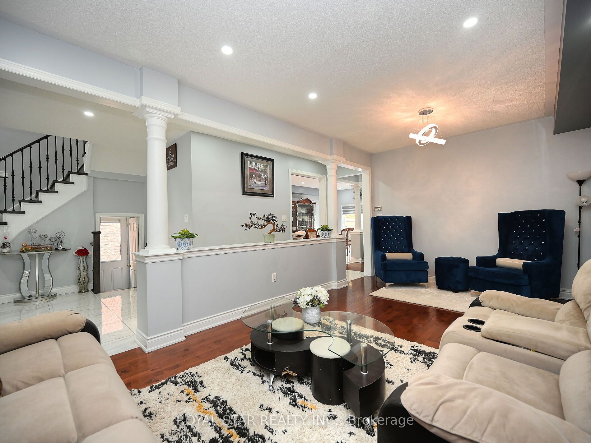 33 Alice Spring Crescent Property Photo 7