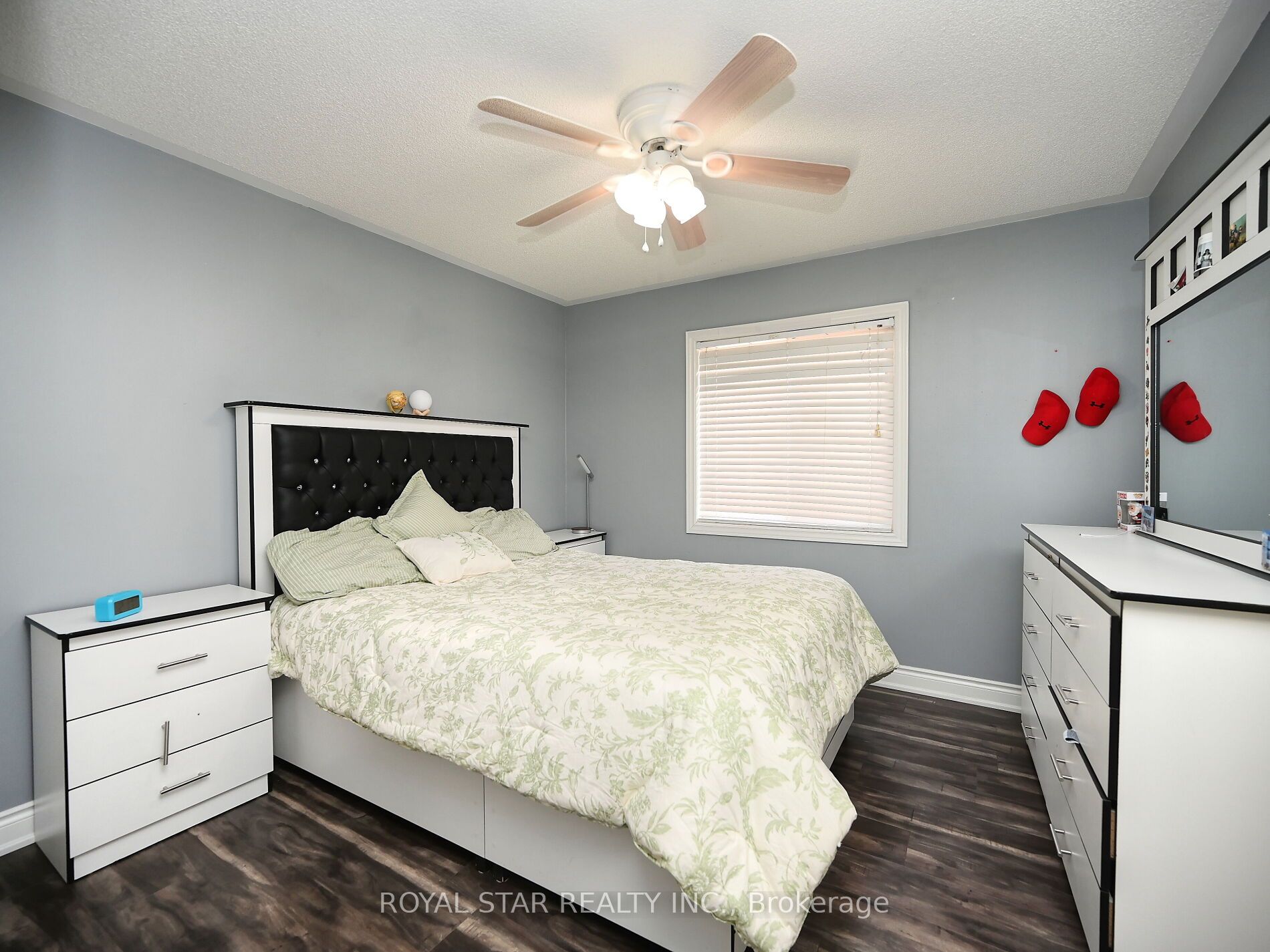 33 Alice Spring Crescent Property Photo 21