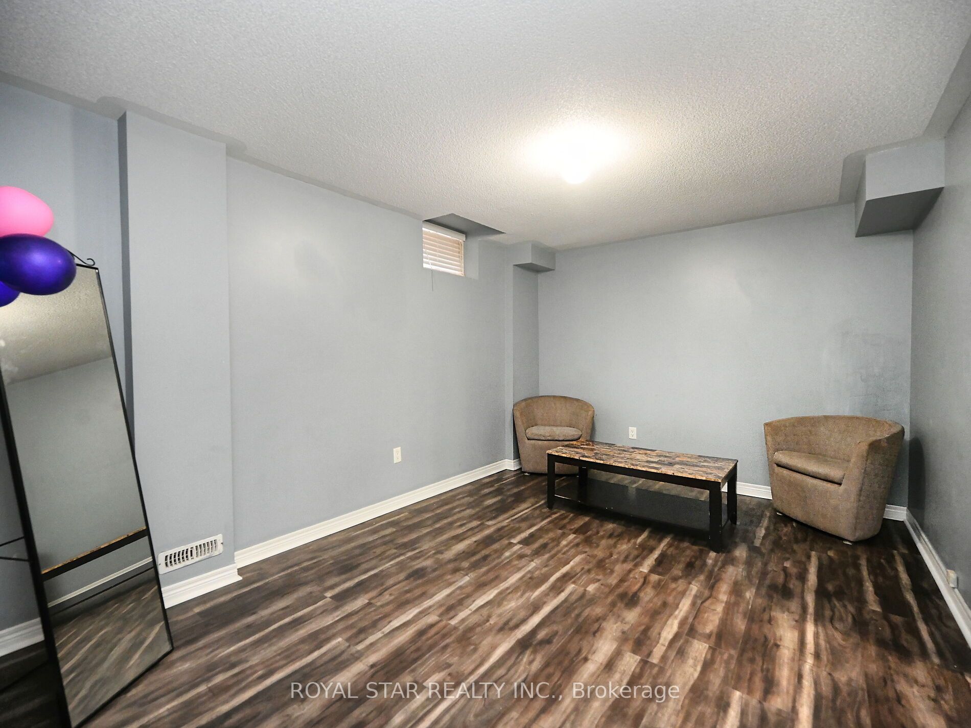 33 Alice Spring Crescent Property Photo 37