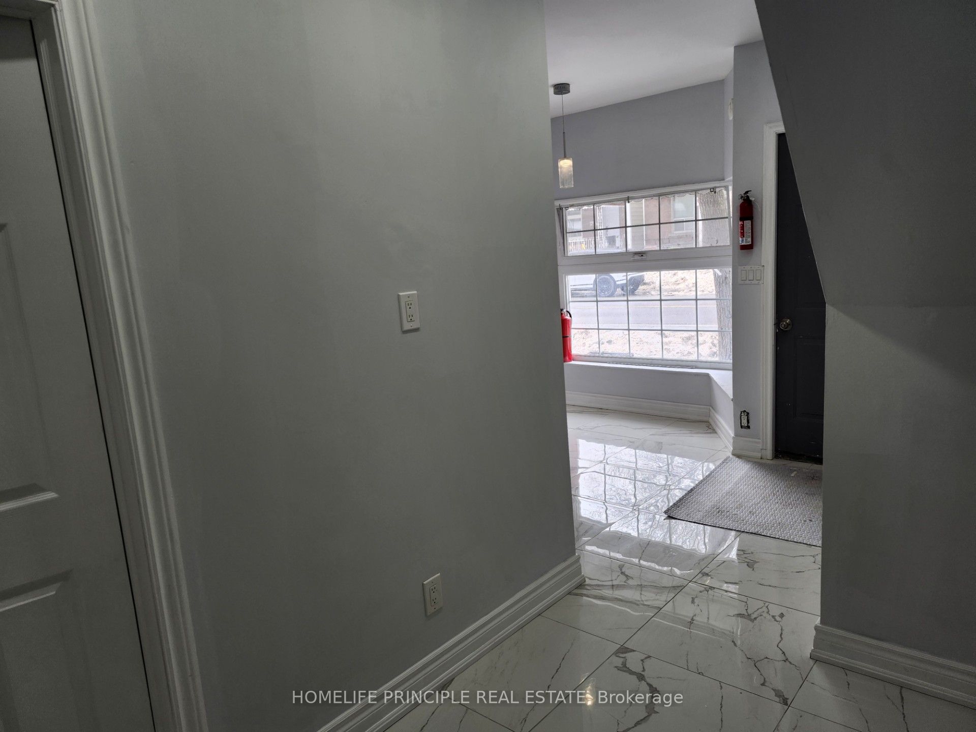 1089 Property Photo 10