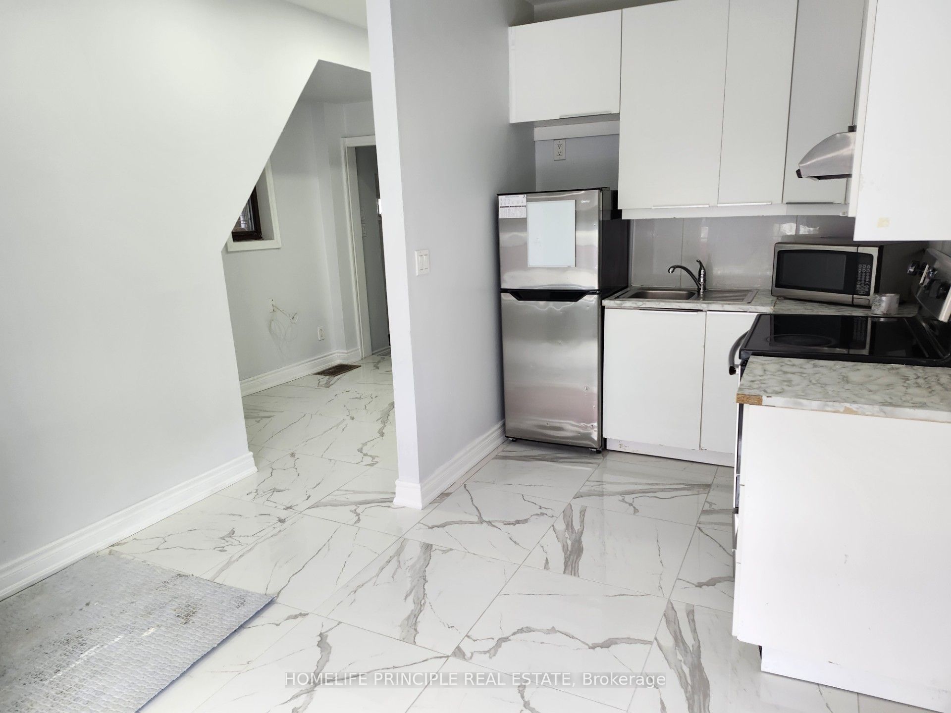 1089 Property Photo 11