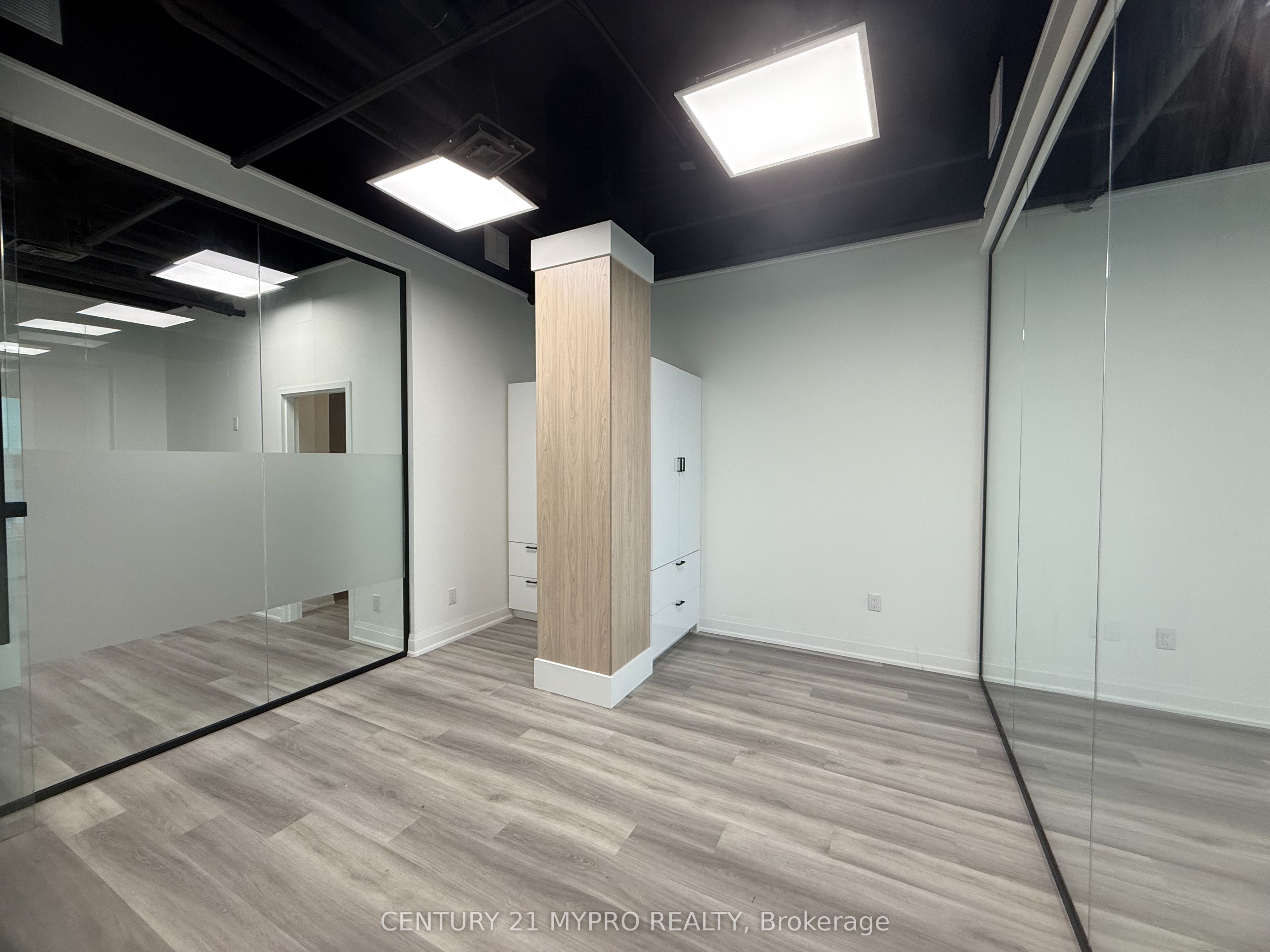 #205 - 1275 Finch Avenue Property Photo 6