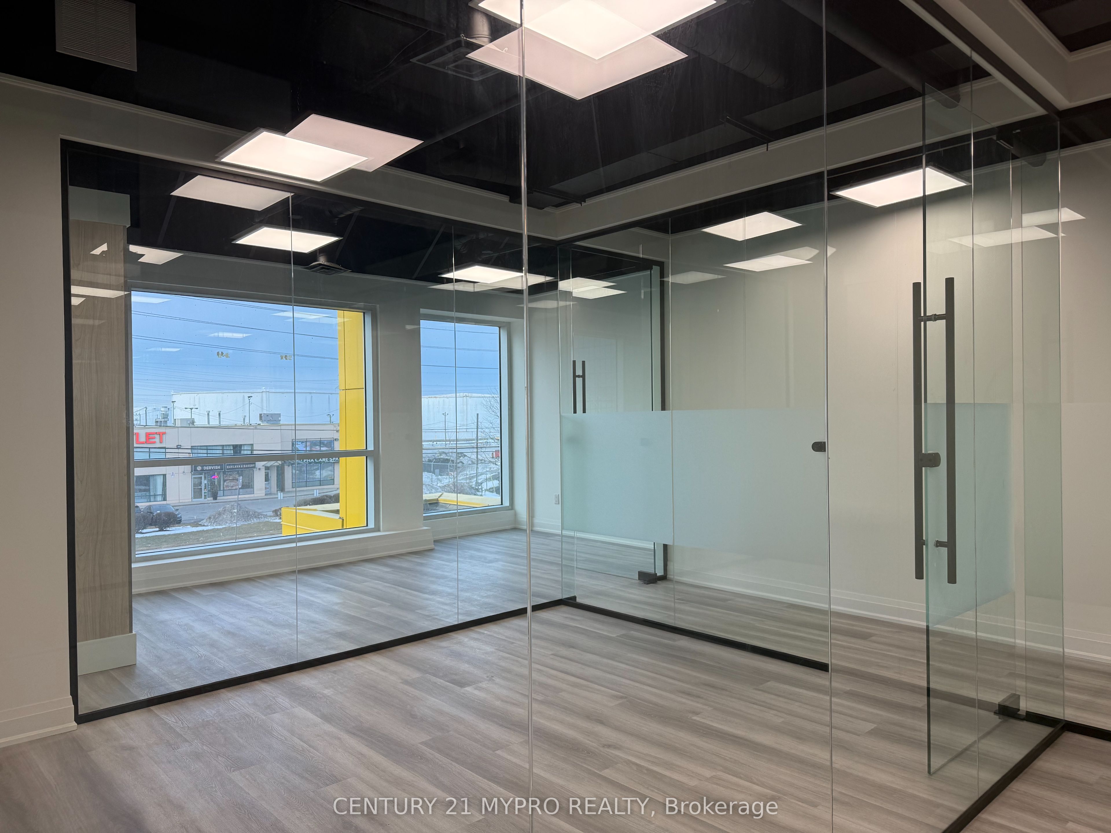 #205 - 1275 Finch Avenue Property Photo 9