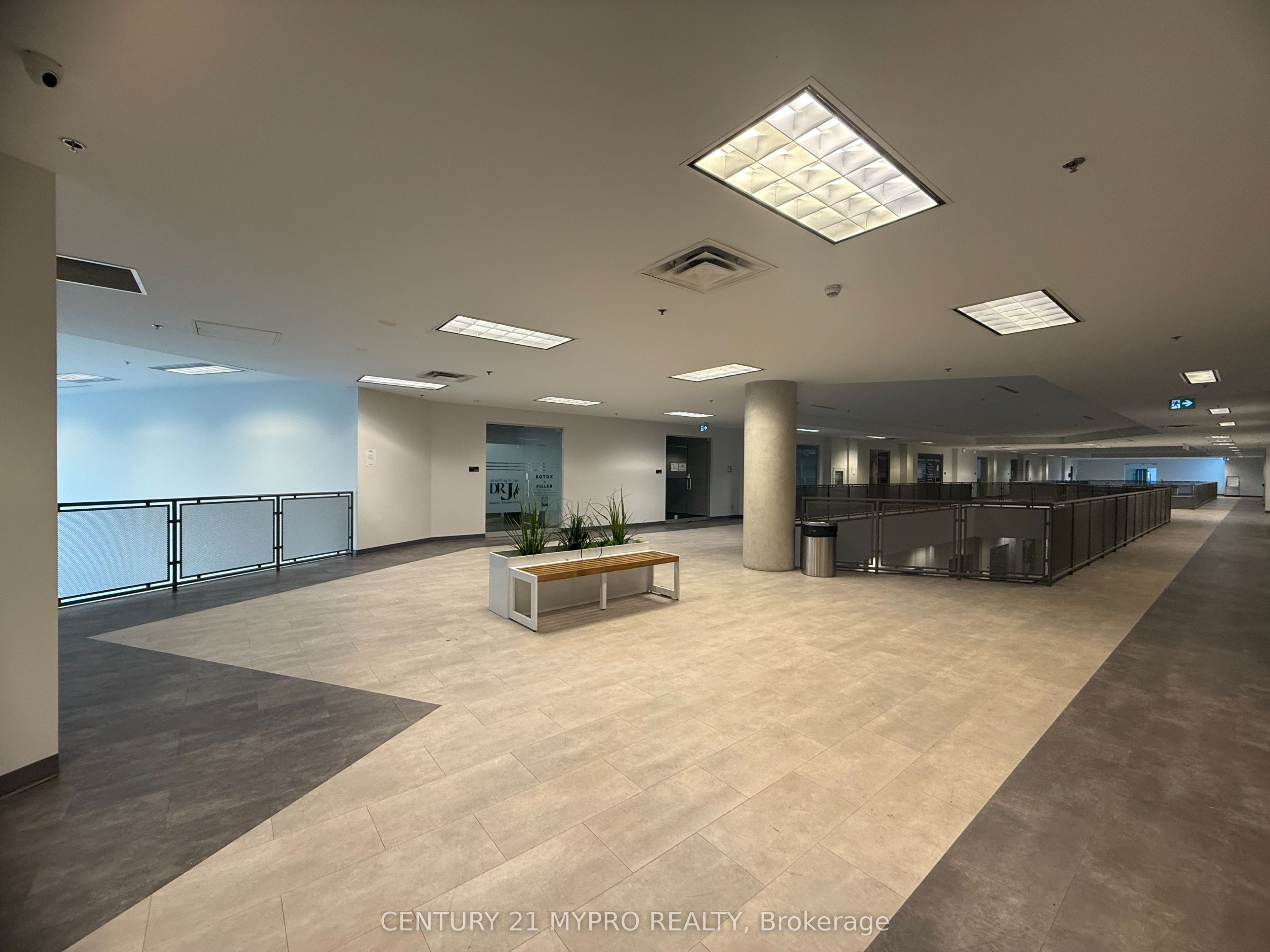 #205 - 1275 Finch Avenue Property Photo 10