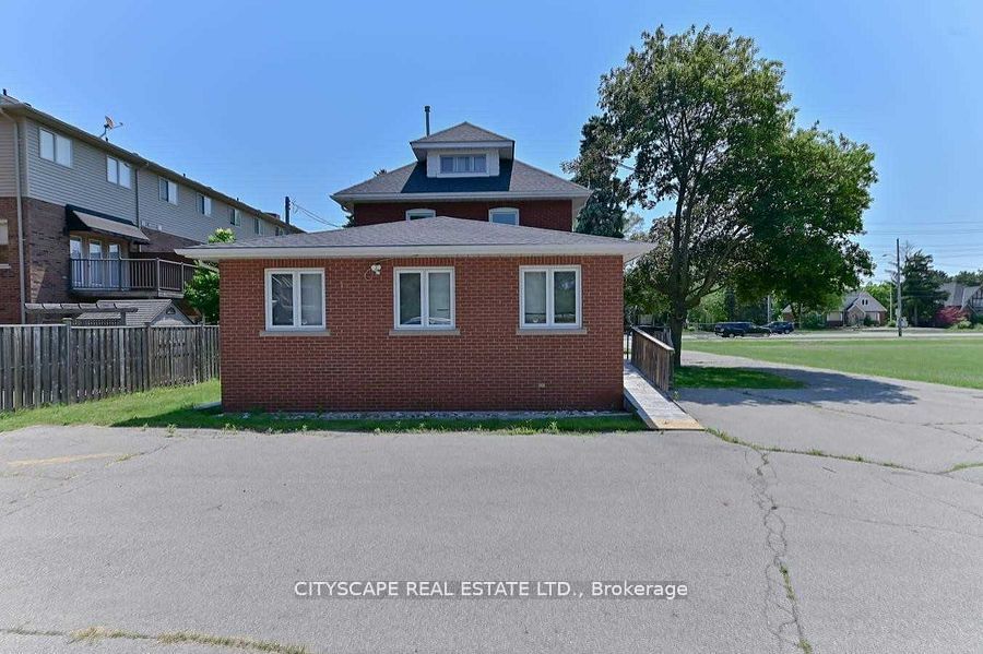 305 Plains Road Property Photo 3