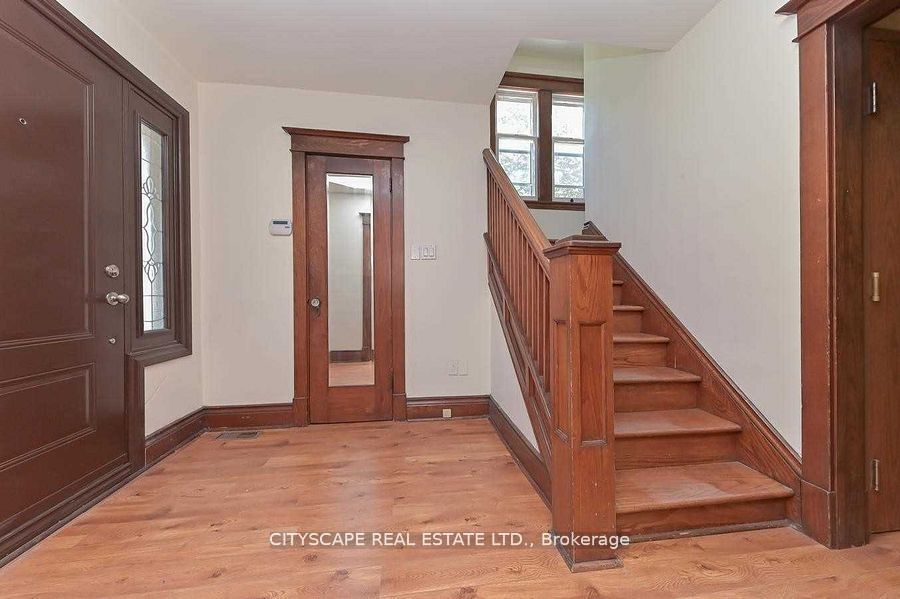 305 Plains Road Property Photo 8