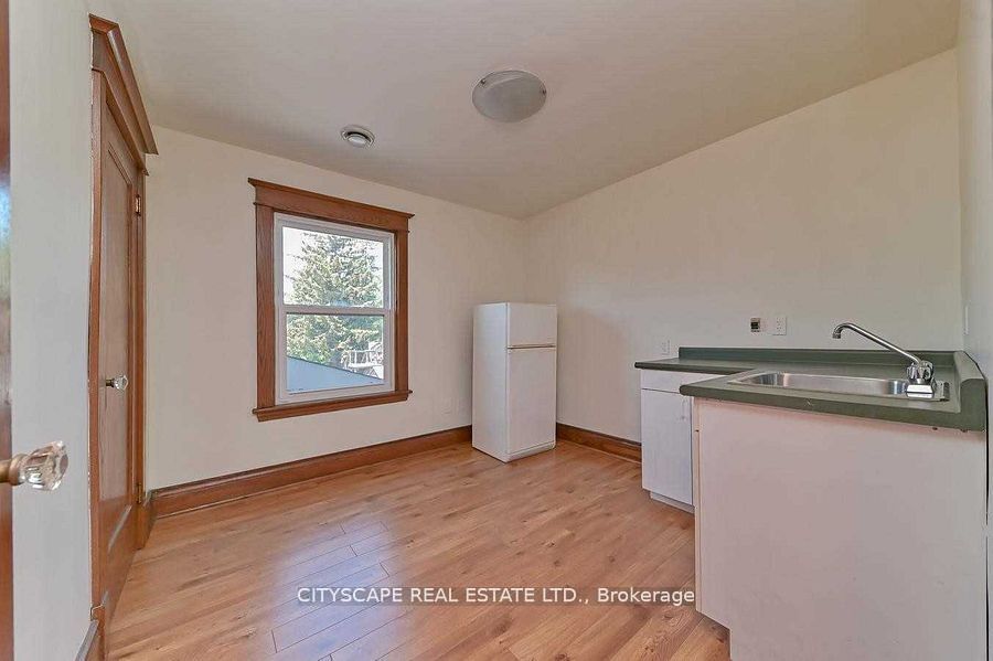 305 Plains Road Property Photo 21