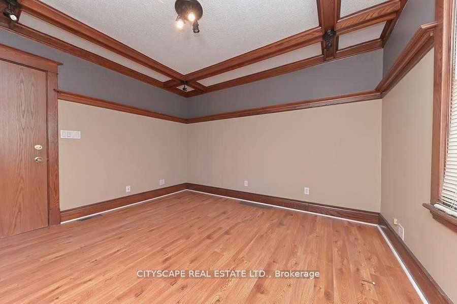 305 Plains Road Property Photo 22