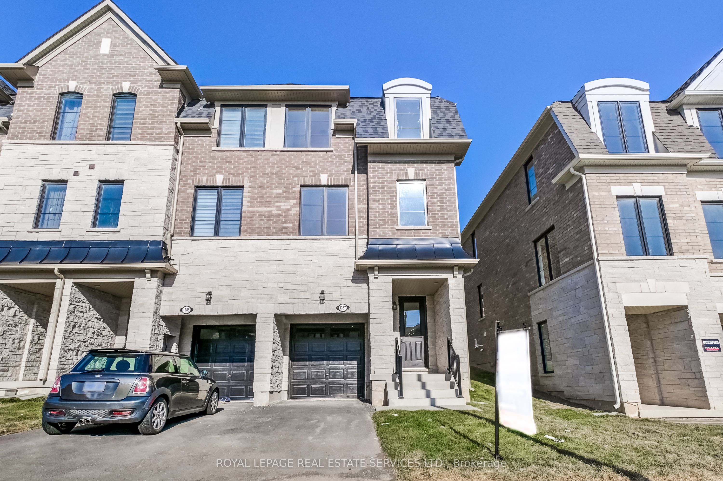 1387 Almonte Drive Property Photo 1