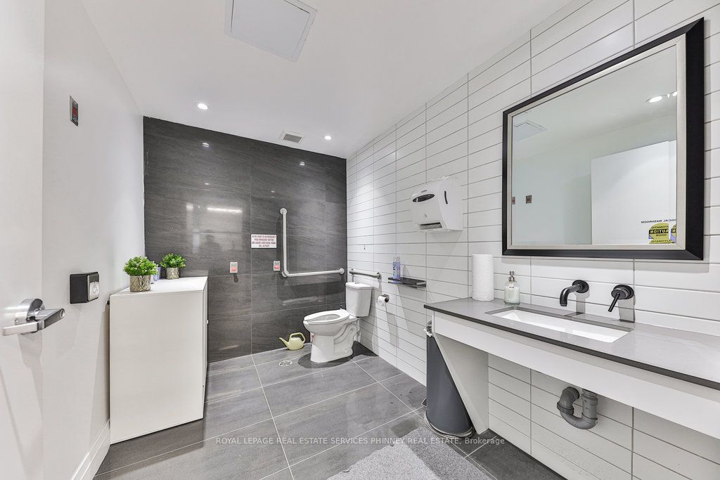 #700-800 - 333 Bering Avenue Property Photo 6