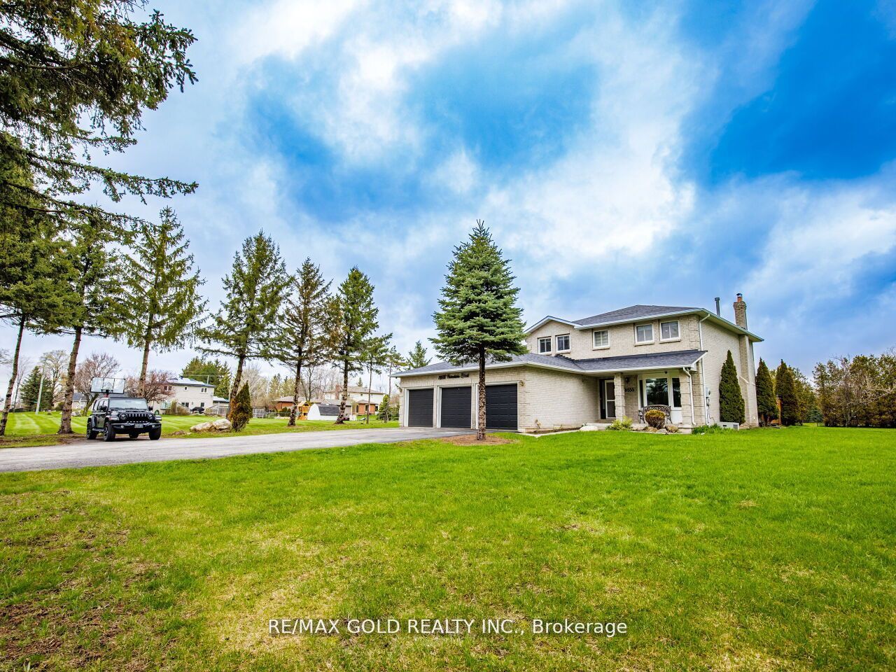 18555 Hurontario Street Property Photo