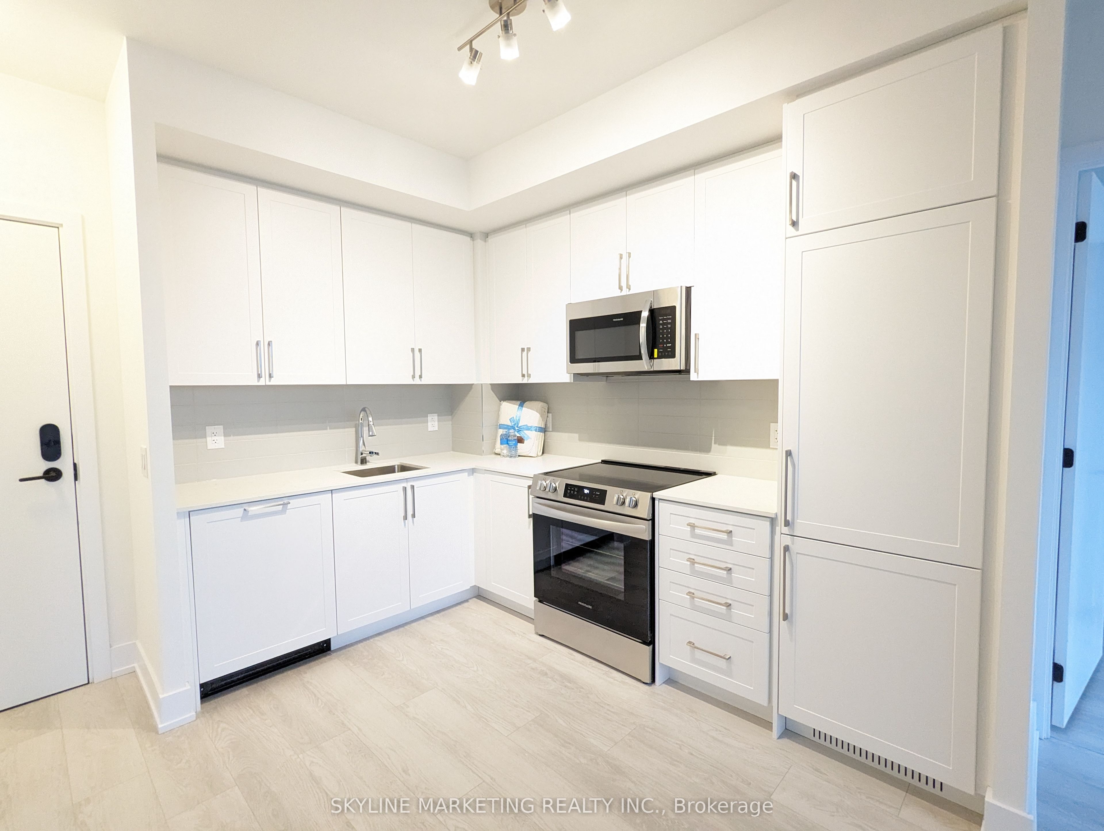 #344 - 2450 Old Bronte Road Property Photo