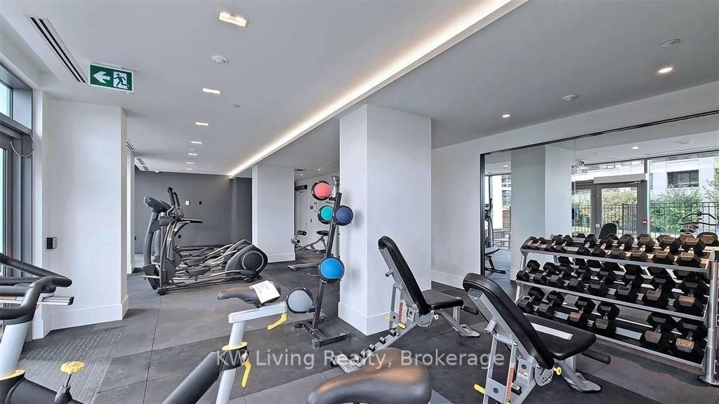10 De Boers Drive 506 Property Photo 2