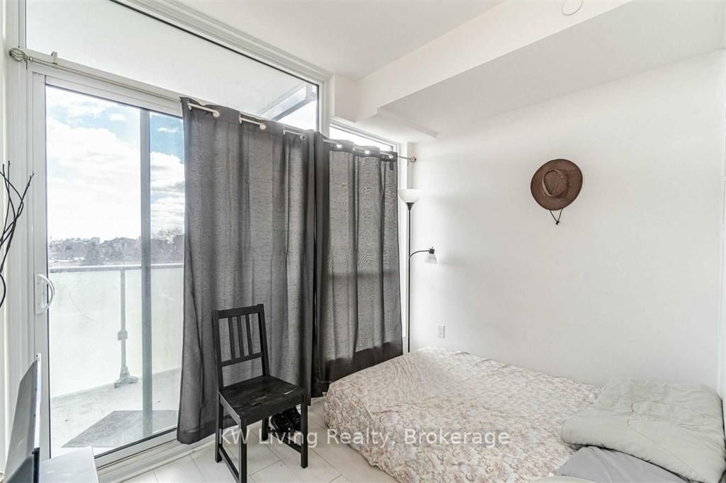 10 De Boers Drive 506 Property Photo 5