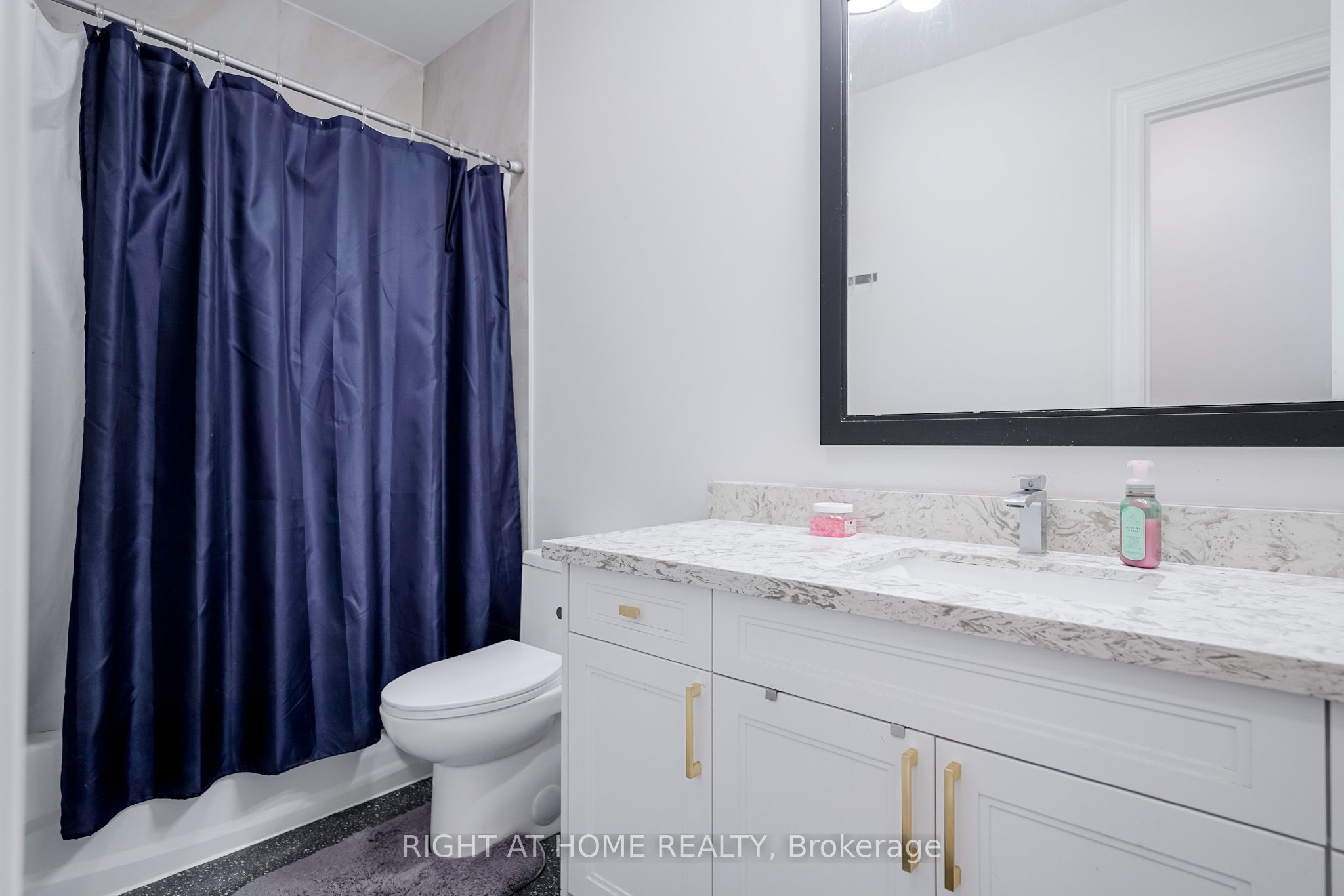 43 William Cragg Drive Property Photo 31