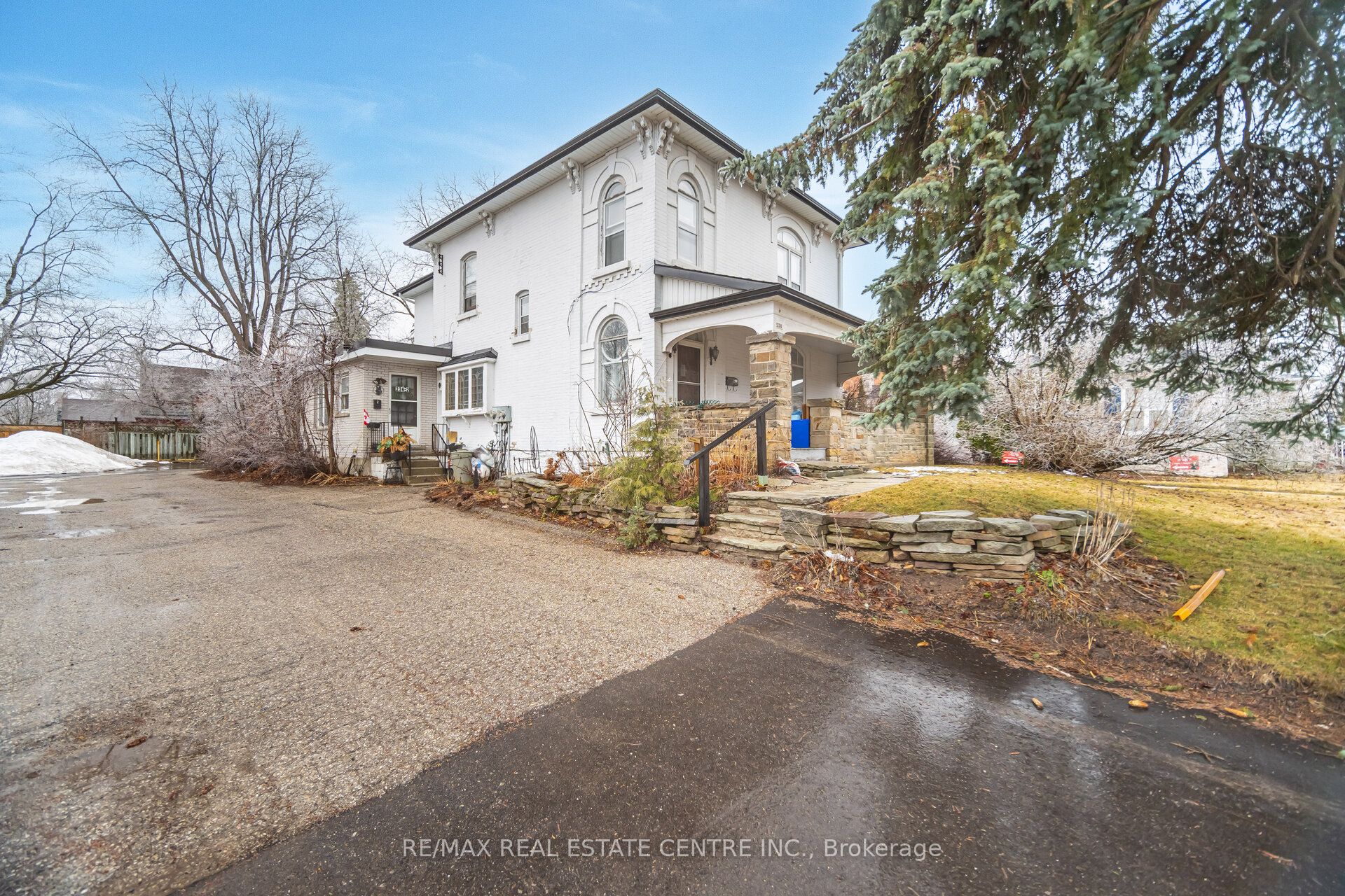 236 Broadway Property Photo 1