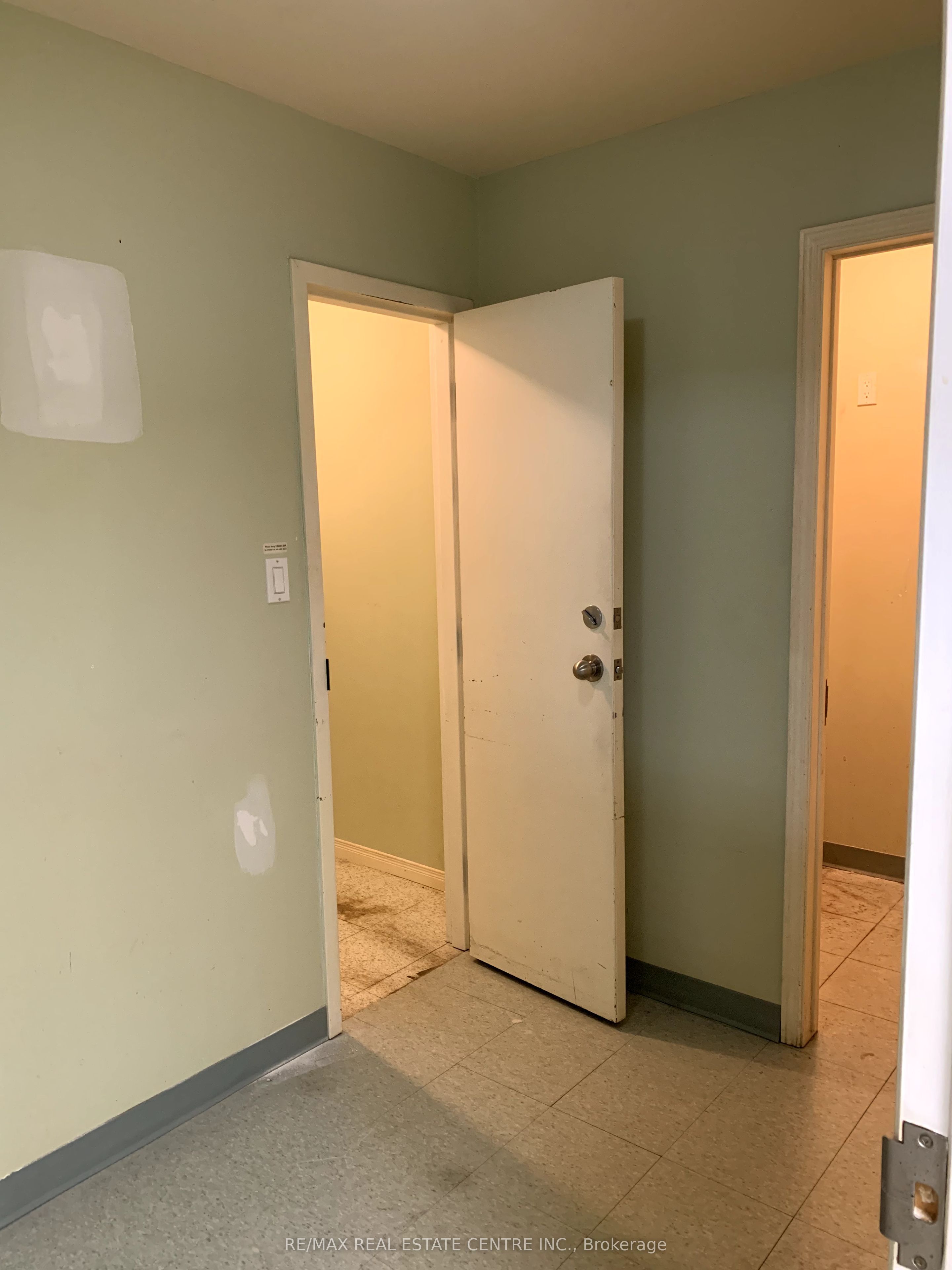 236 Broadway Property Photo 6