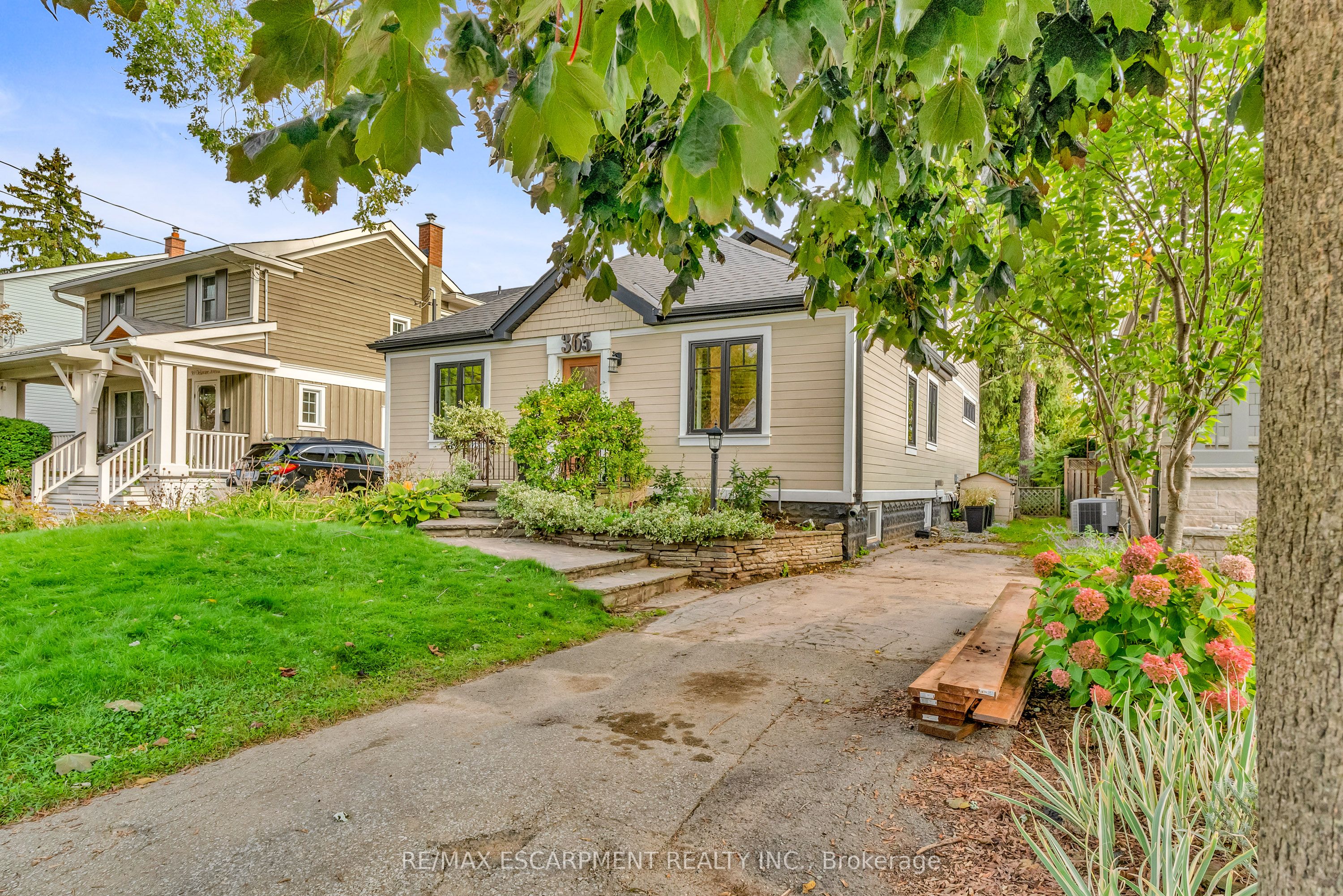 365 Delaware Avenue Property Photo 3