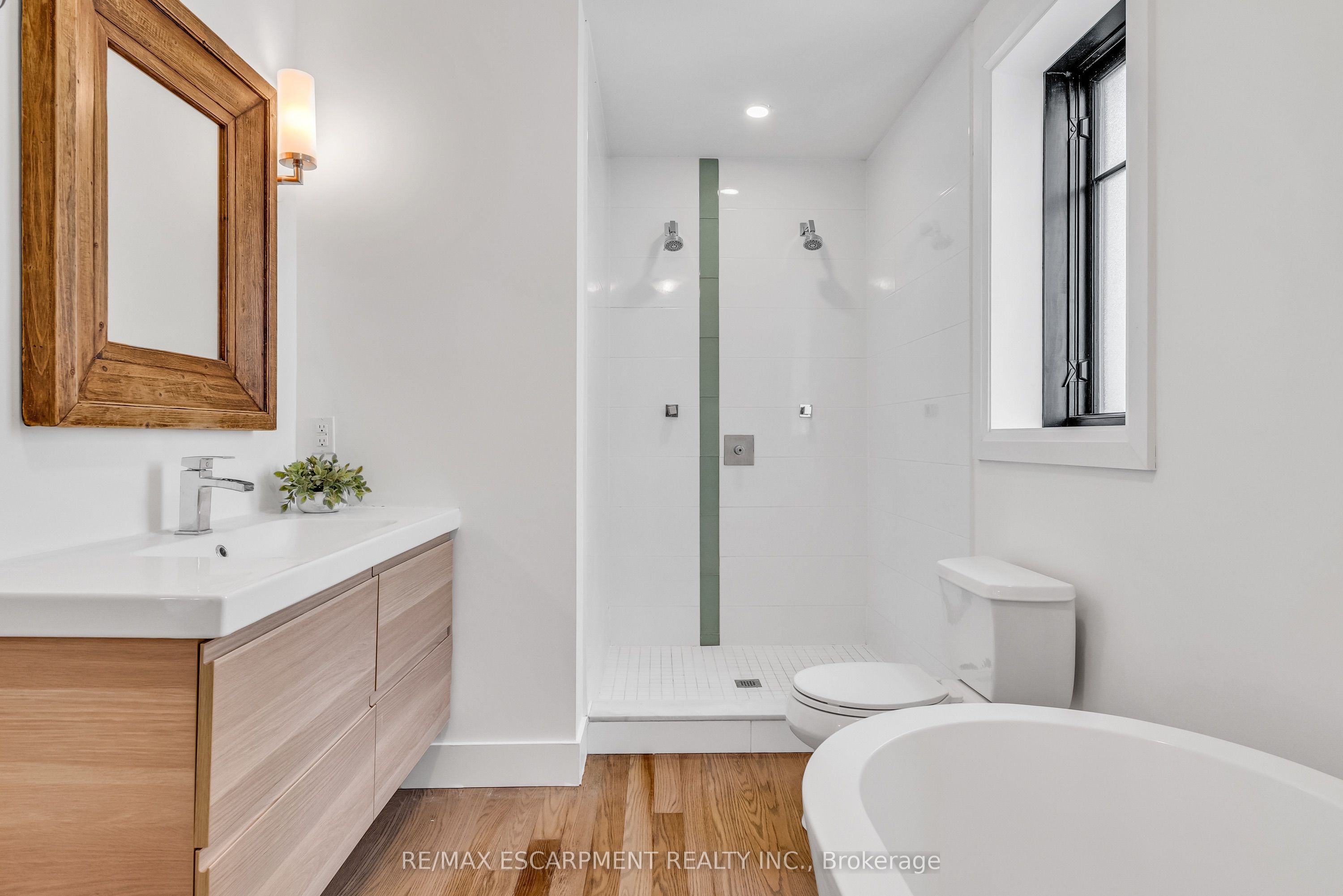 365 Delaware Avenue Property Photo 24