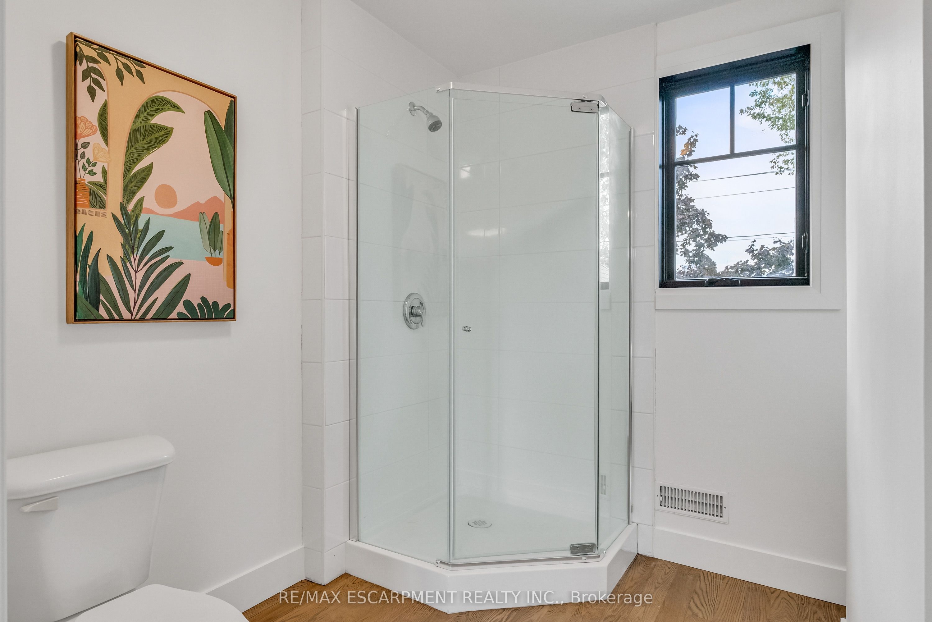 365 Delaware Avenue Property Photo 32