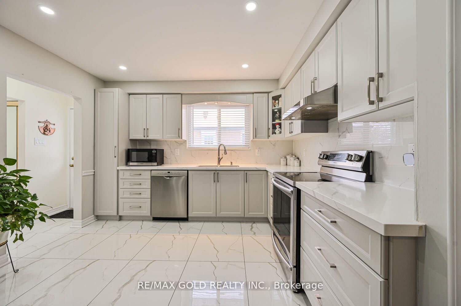 29 Doncaster Drive Property Photo 1