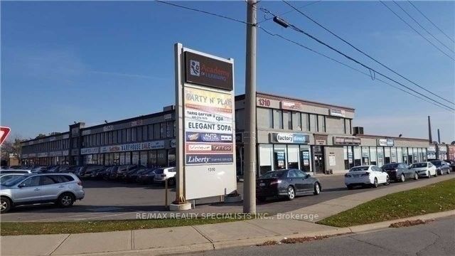 #216 - 1310 Dundas Street Property Photo 6