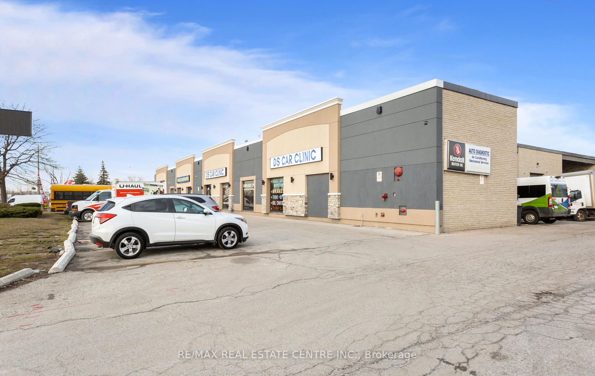 #1 - 1730 Steeles Avenue Property Photo 4