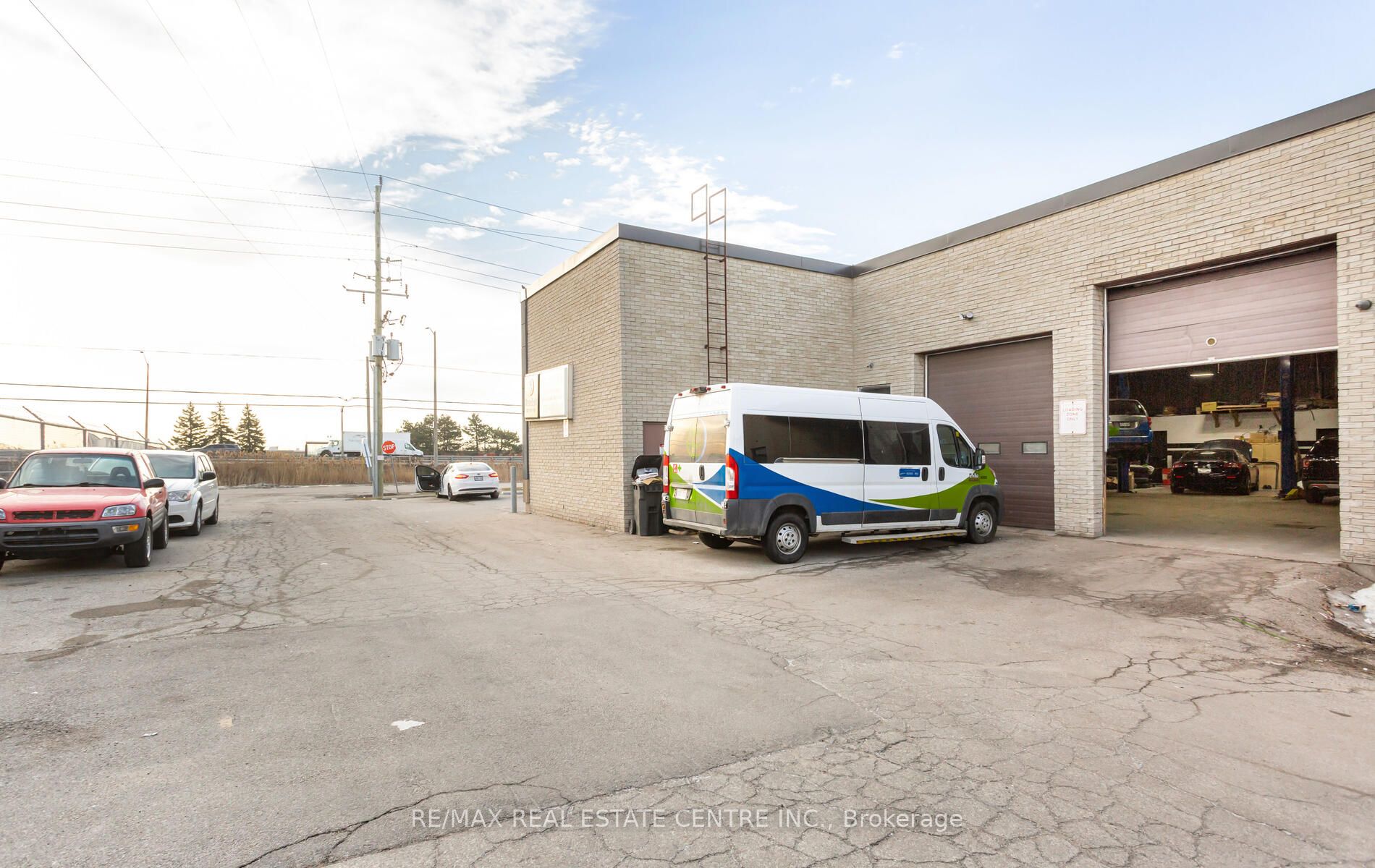 #1 - 1730 Steeles Avenue Property Photo 5