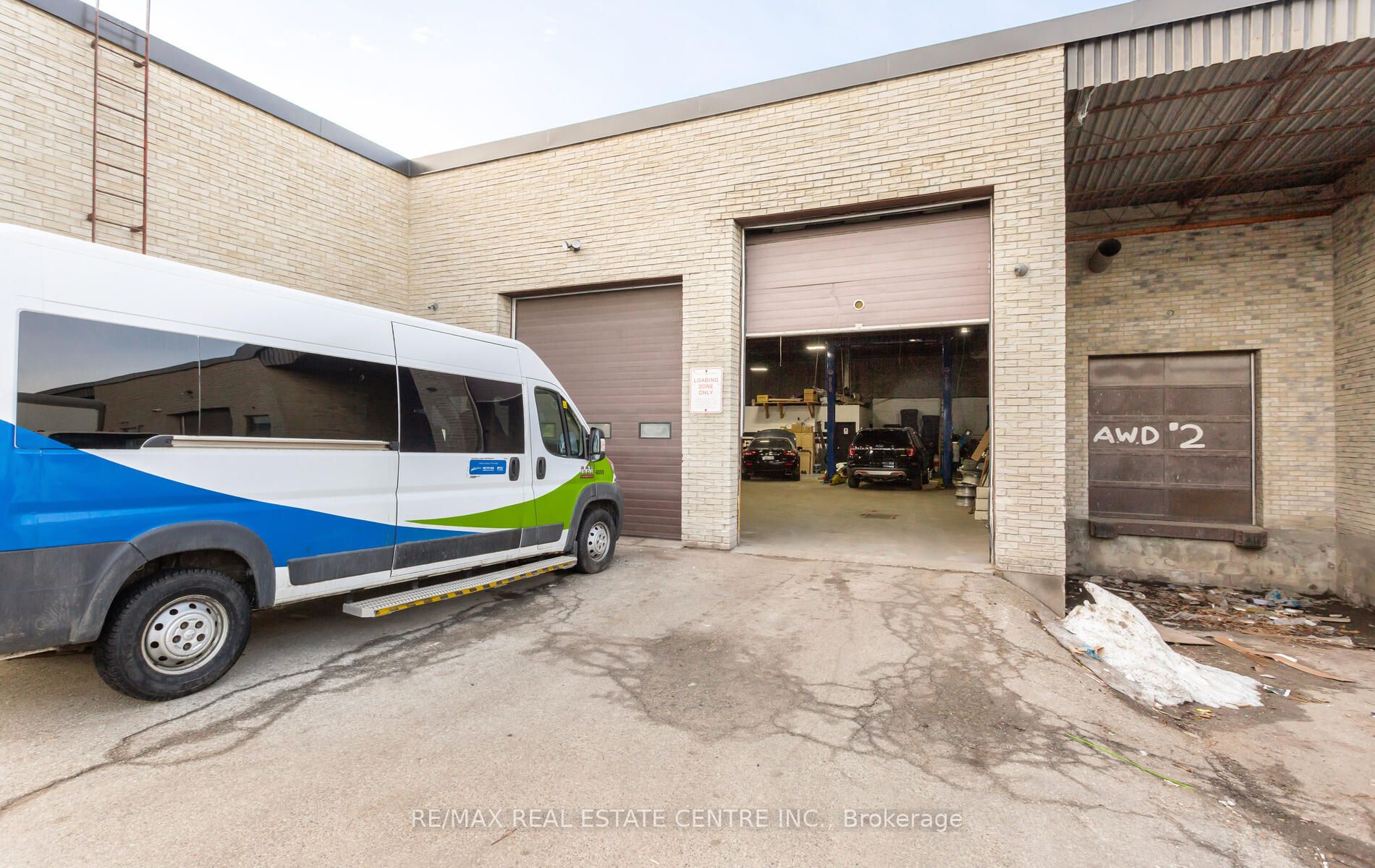 #1 - 1730 Steeles Avenue Property Photo 6